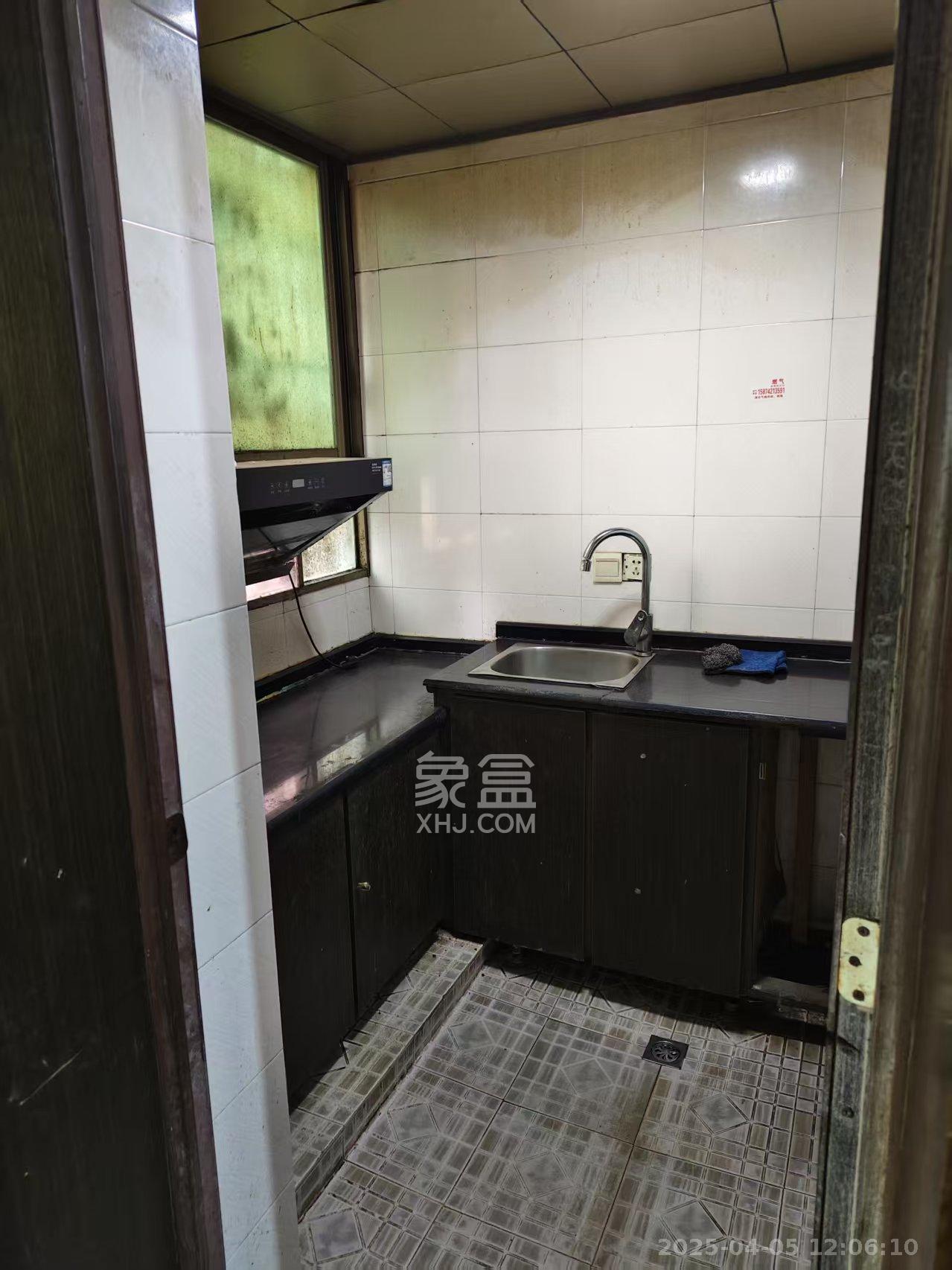 板桥小区 2室1厅1卫 1000.0元/月 板桥小区 2室1厅1卫 1000.0元/月室内图