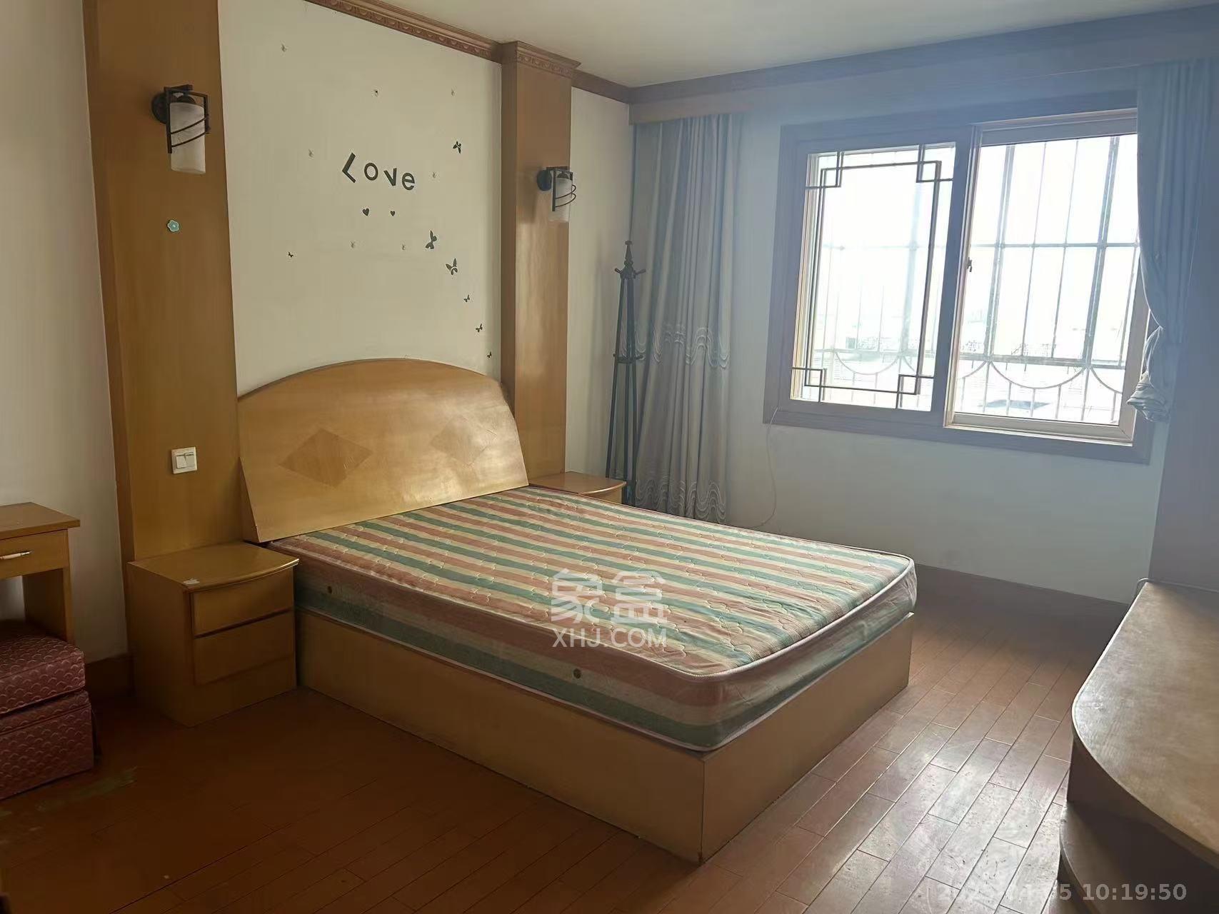 海威大厦 4室2厅2卫 2500.0元/月 海威大厦 4室2厅2卫 2500.0元/月室内图