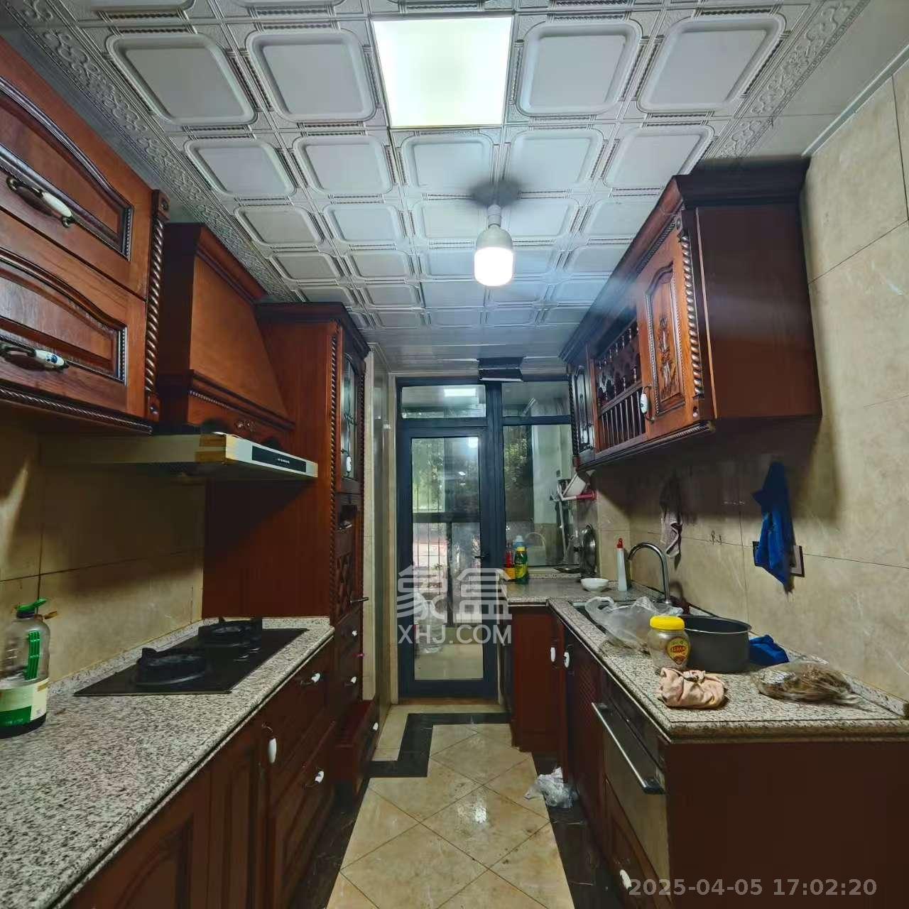 锦绣世纪 4室2厅1卫 4500.0元/月 锦绣世纪 4室2厅1卫 4500.0元/月室内图