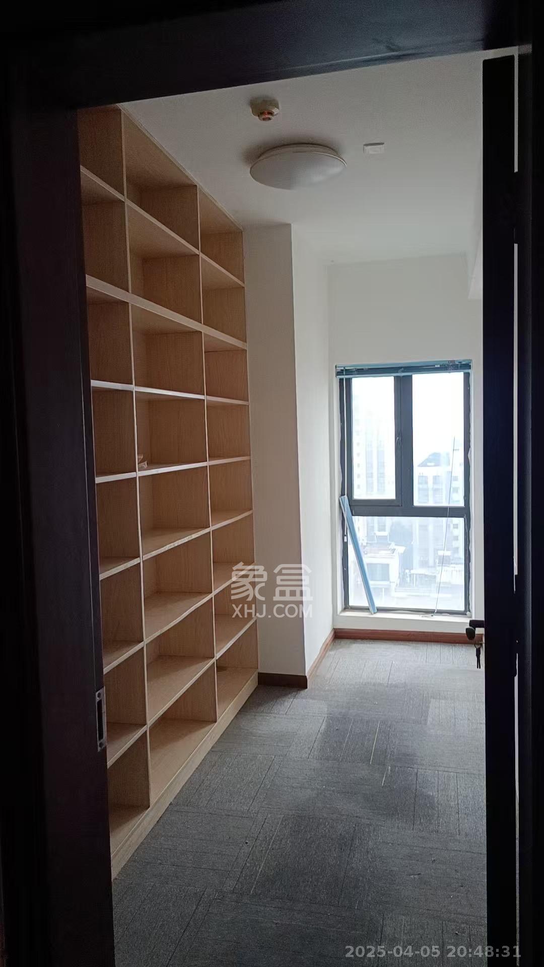 星大峰汇商务楼 1室1厅2卫 2800.0元/月 星大峰汇商务楼 1室1厅2卫 2800.0元/月室内图