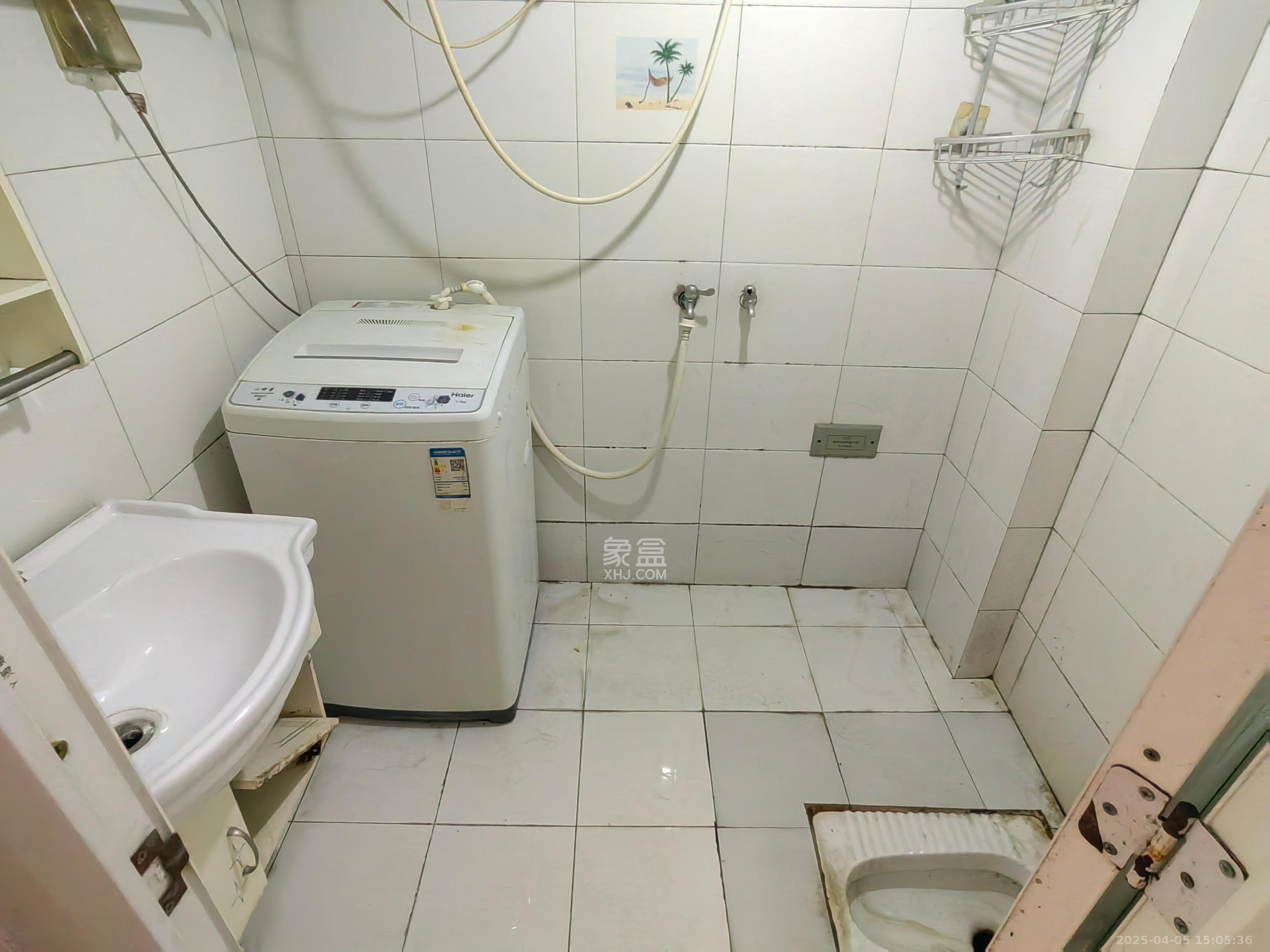 东方公寓  1室1厅1卫   1600.00元/月室内图