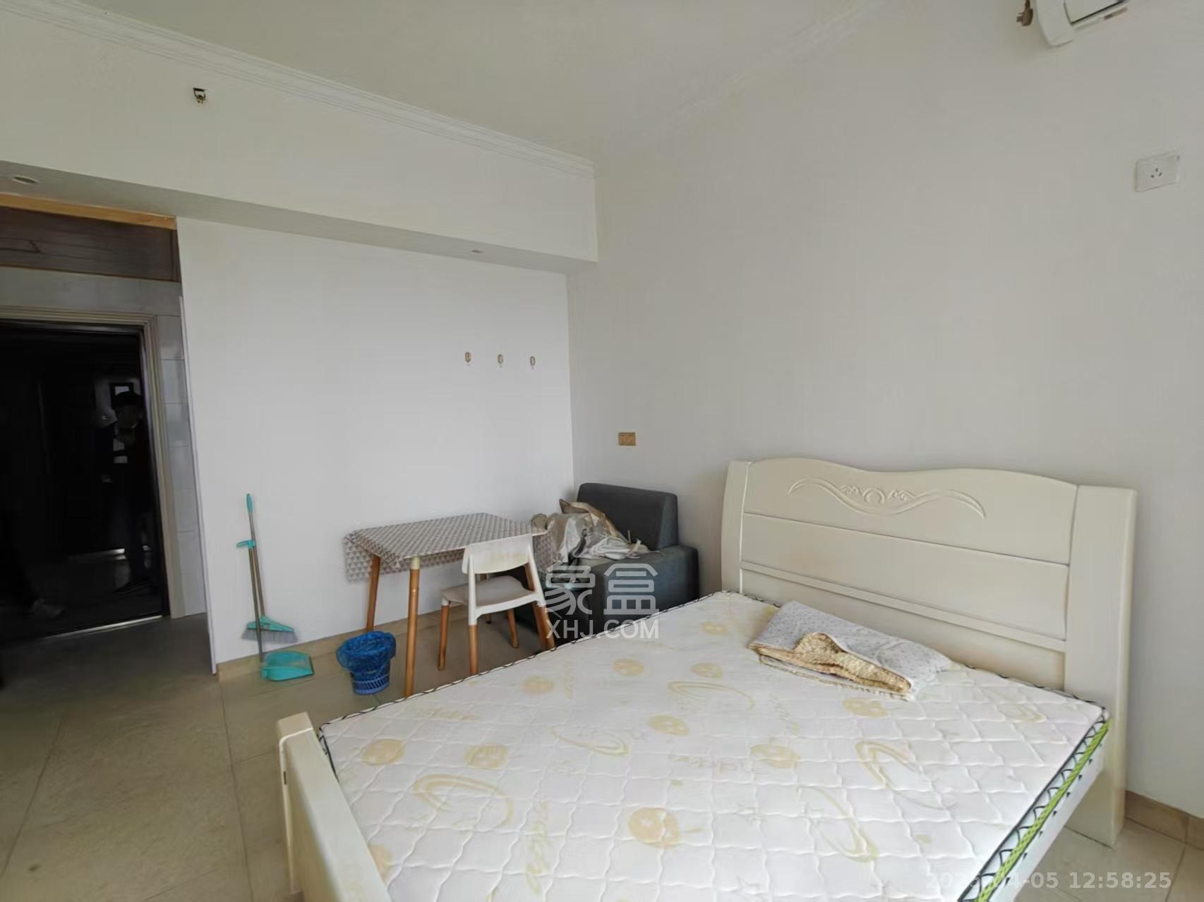 洋湖时代  1室1厅1卫    1200.0元/月 洋湖时代  1室1厅1卫    1200.0元/月室内图