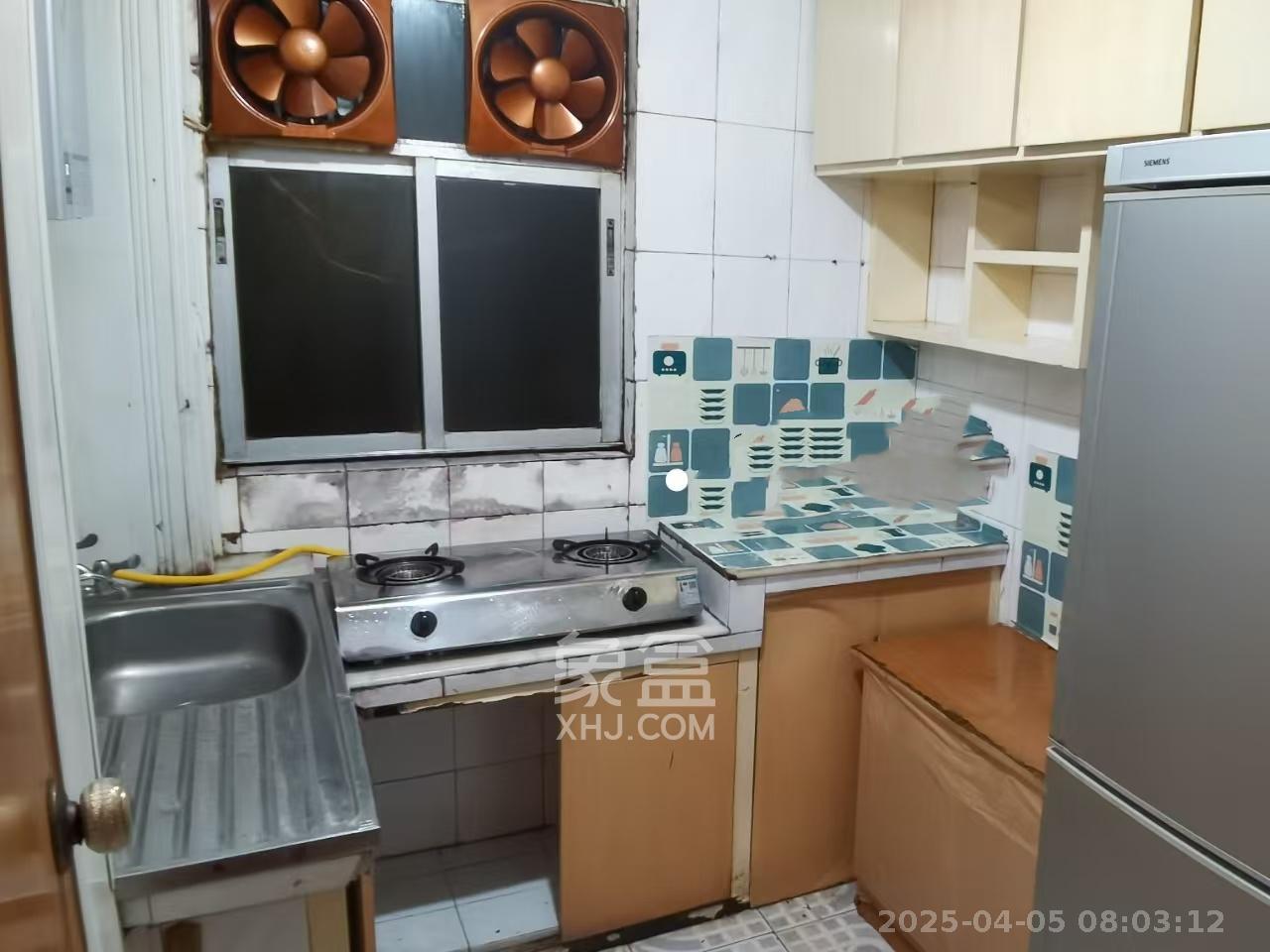 城市花园 3室2厅2卫 2500.0元/月 城市花园 3室2厅2卫 2500.0元/月室内图