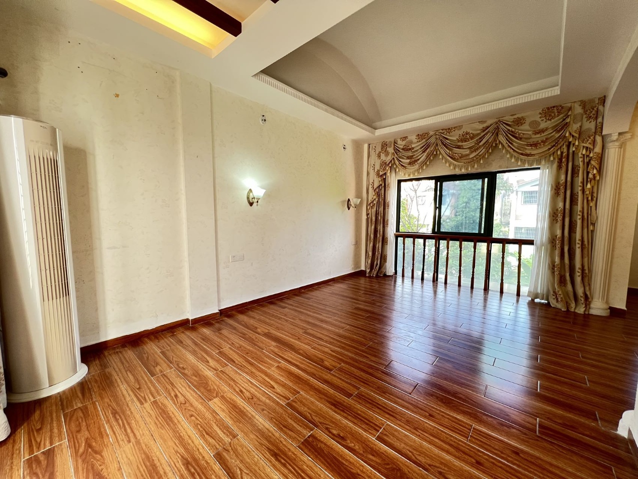 浣香庭院  5室2厅3卫    12000.0元/月 浣香庭院  5室2厅3卫    12000.0元/月室内图