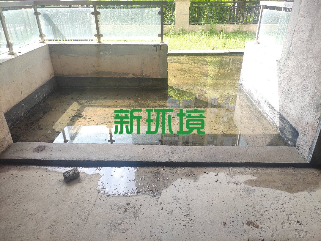 昊天珑璟湾  4室2厅2卫   146.80万客厅