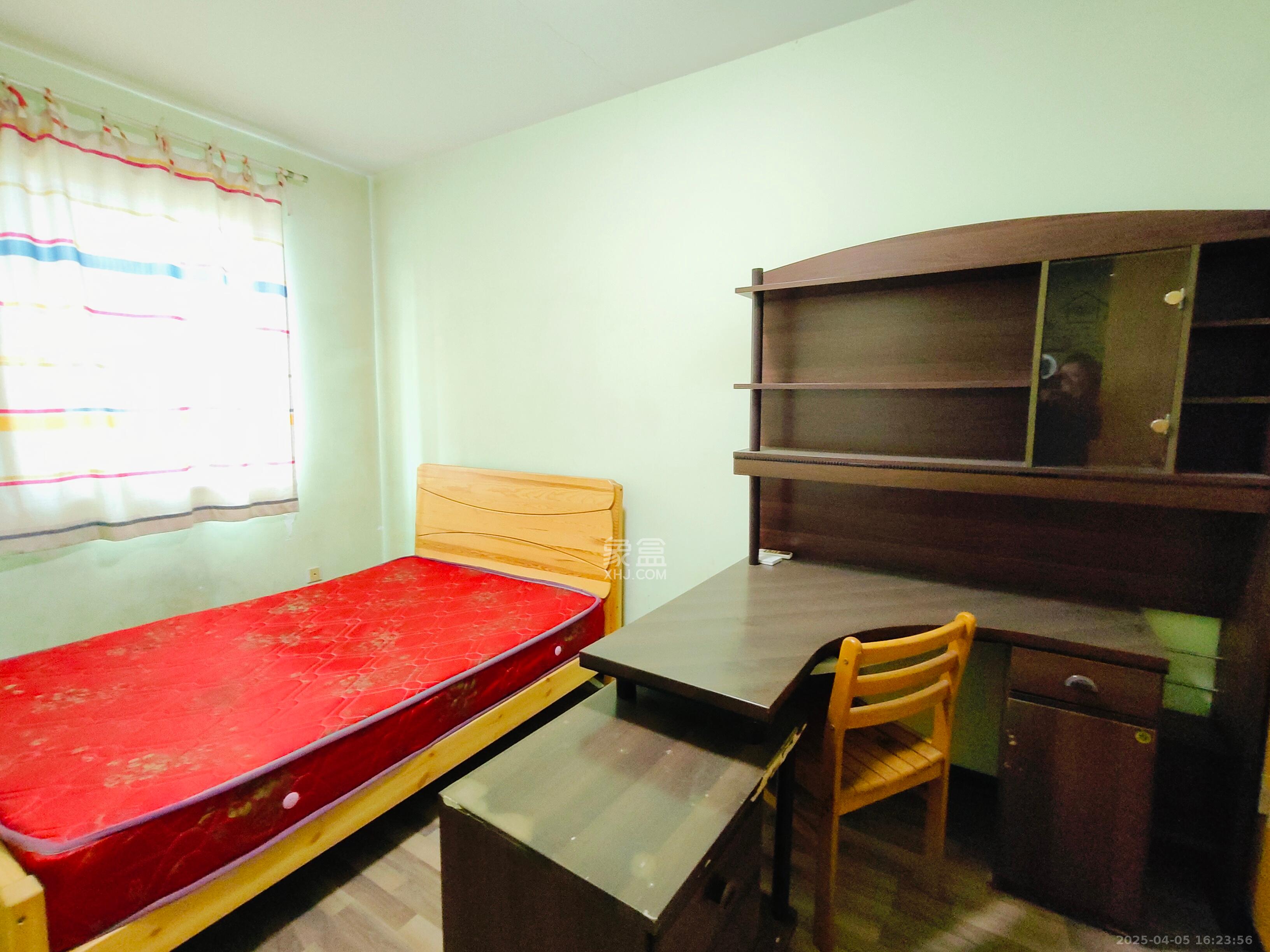 中南汽车世界 3室2厅1卫 1100.0元/月 中南汽车世界 3室2厅1卫 1100.0元/月室内图