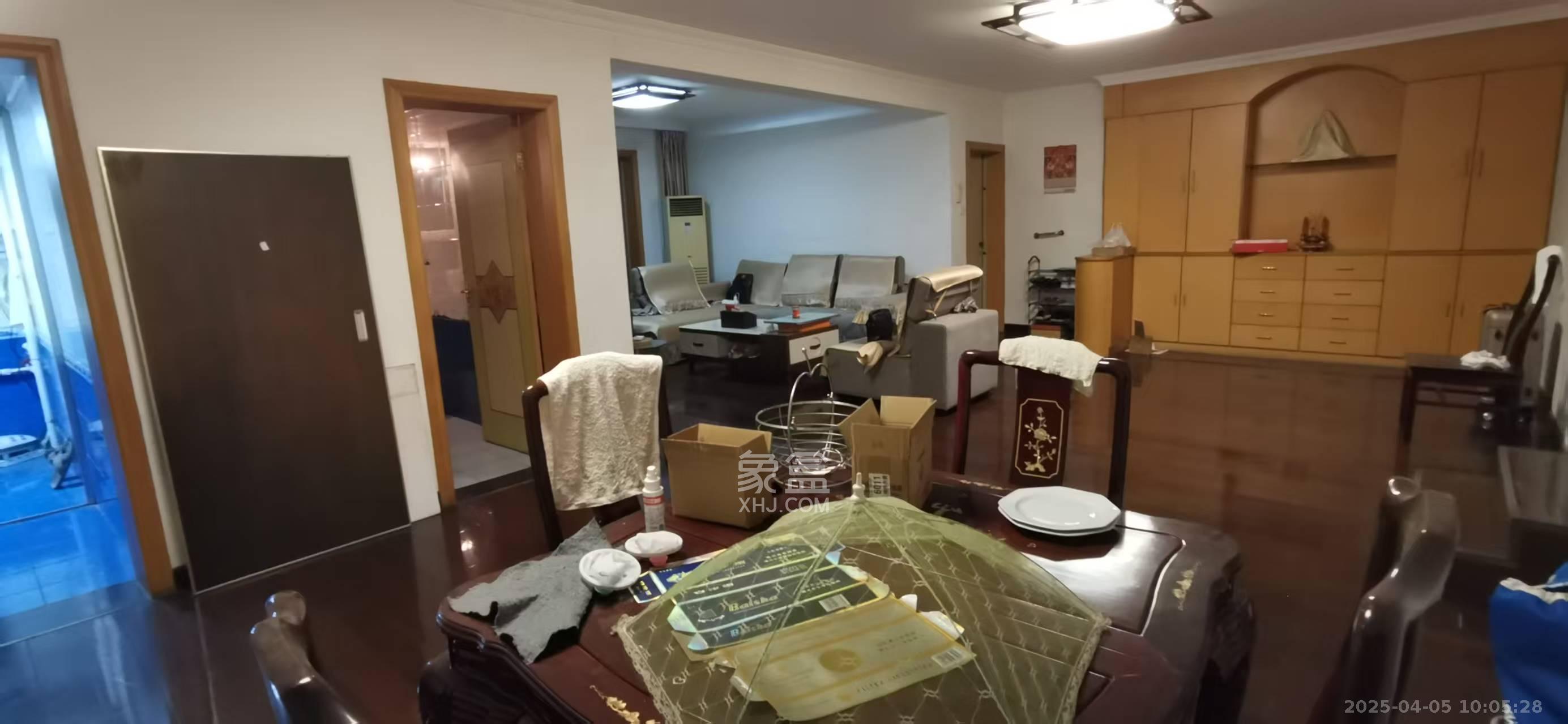 广厦新苑 3室2厅2卫 2800.0元/月 广厦新苑 3室2厅2卫 2800.0元/月室内图