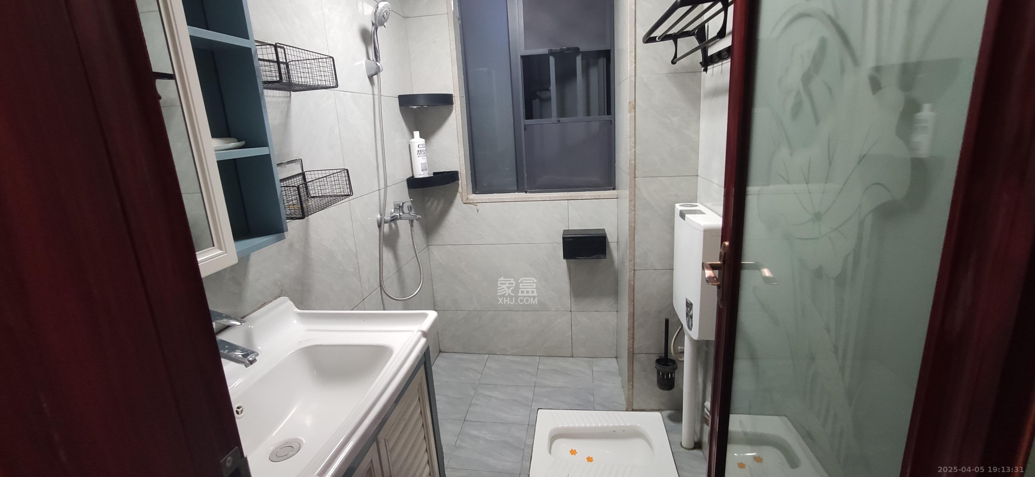 金南家园三期  2室1厅1卫    2000.0元/月室内图