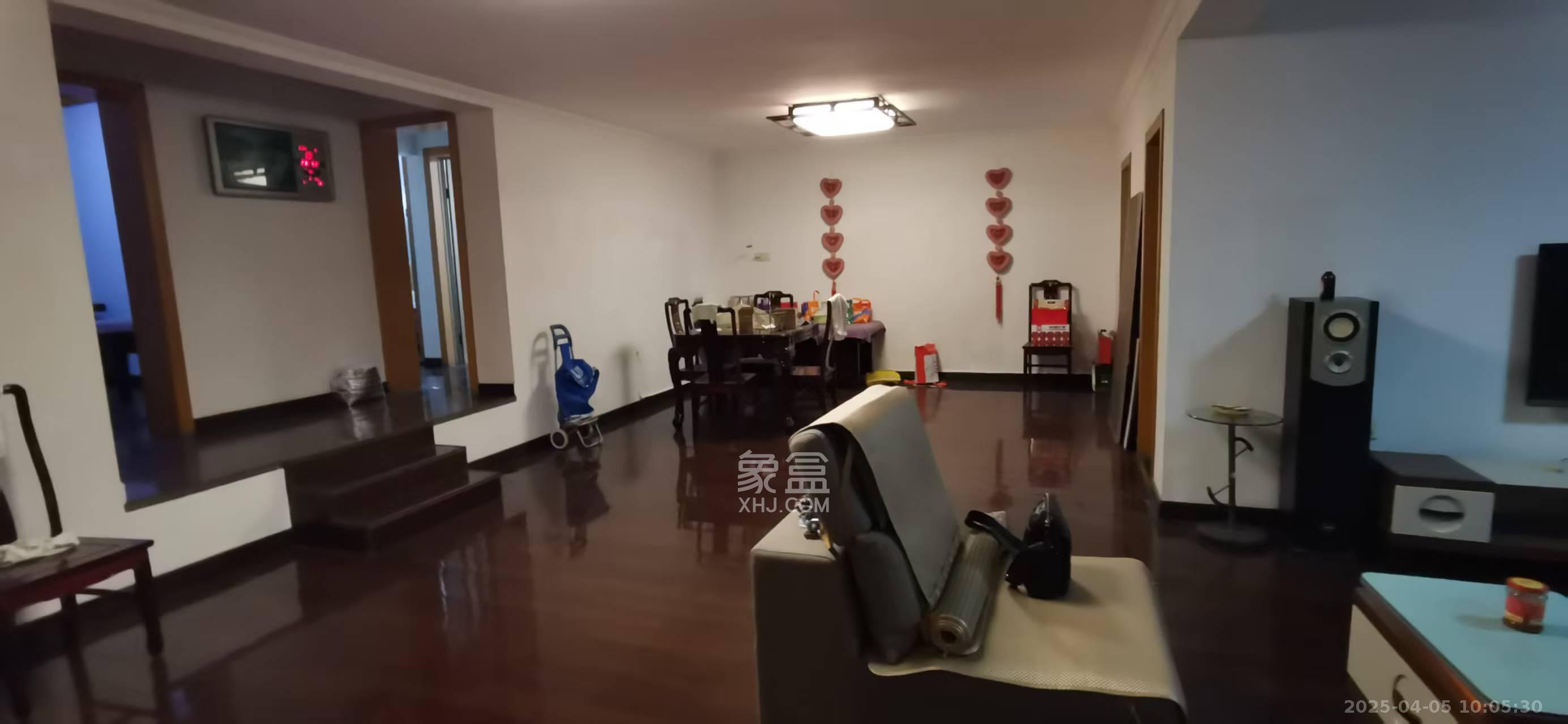 广厦新苑 3室2厅2卫 2800.0元/月 广厦新苑 3室2厅2卫 2800.0元/月室内图