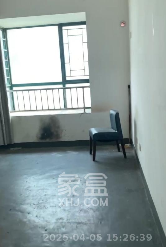 湘府东苑 3室2厅2卫 1900.0元/月 湘府东苑 3室2厅2卫 1900.0元/月室内图