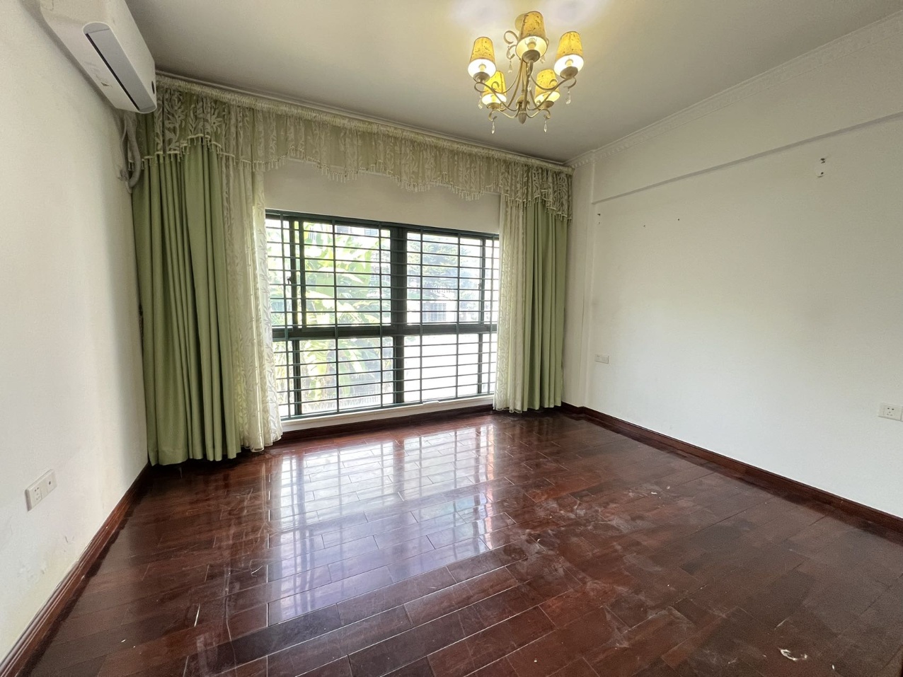 浣香庭院  5室2厅3卫    12000.0元/月 浣香庭院  5室2厅3卫    12000.0元/月室内图