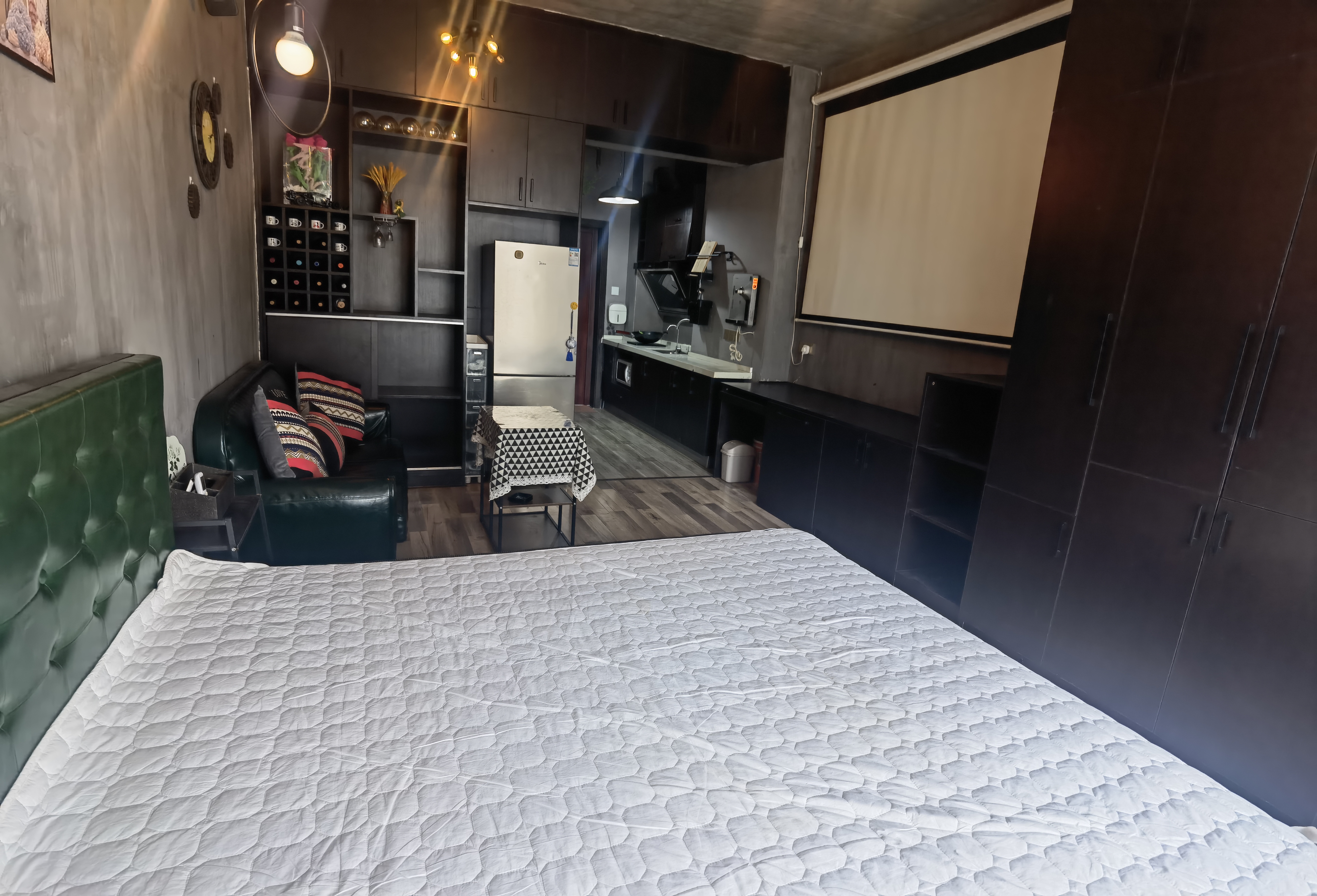 龙翔国际 1室0厅0卫 1600.0元/月 龙翔国际 1室0厅0卫 1600.0元/月室内图