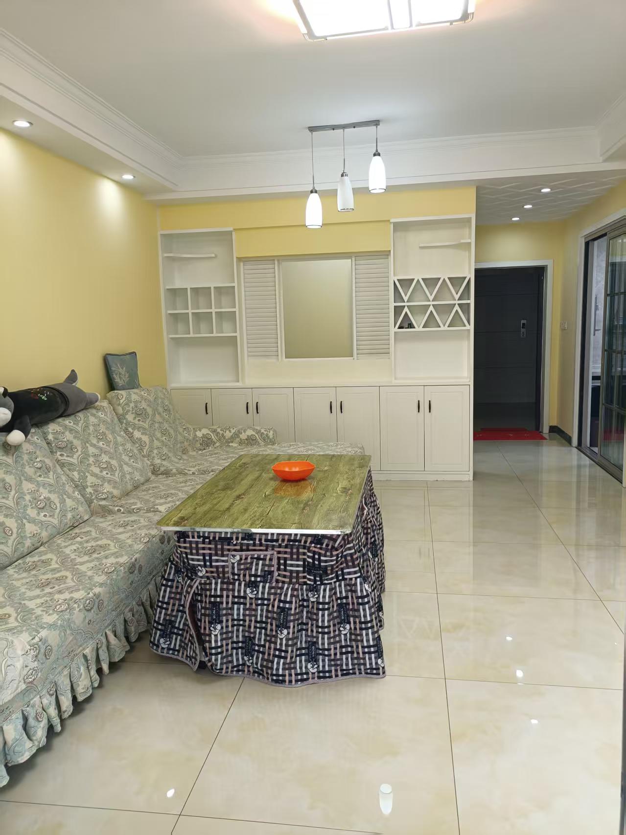 华都国际花园 3室2厅2卫 1700.0元/月 华都国际花园 3室2厅2卫 1700.0元/月室内图