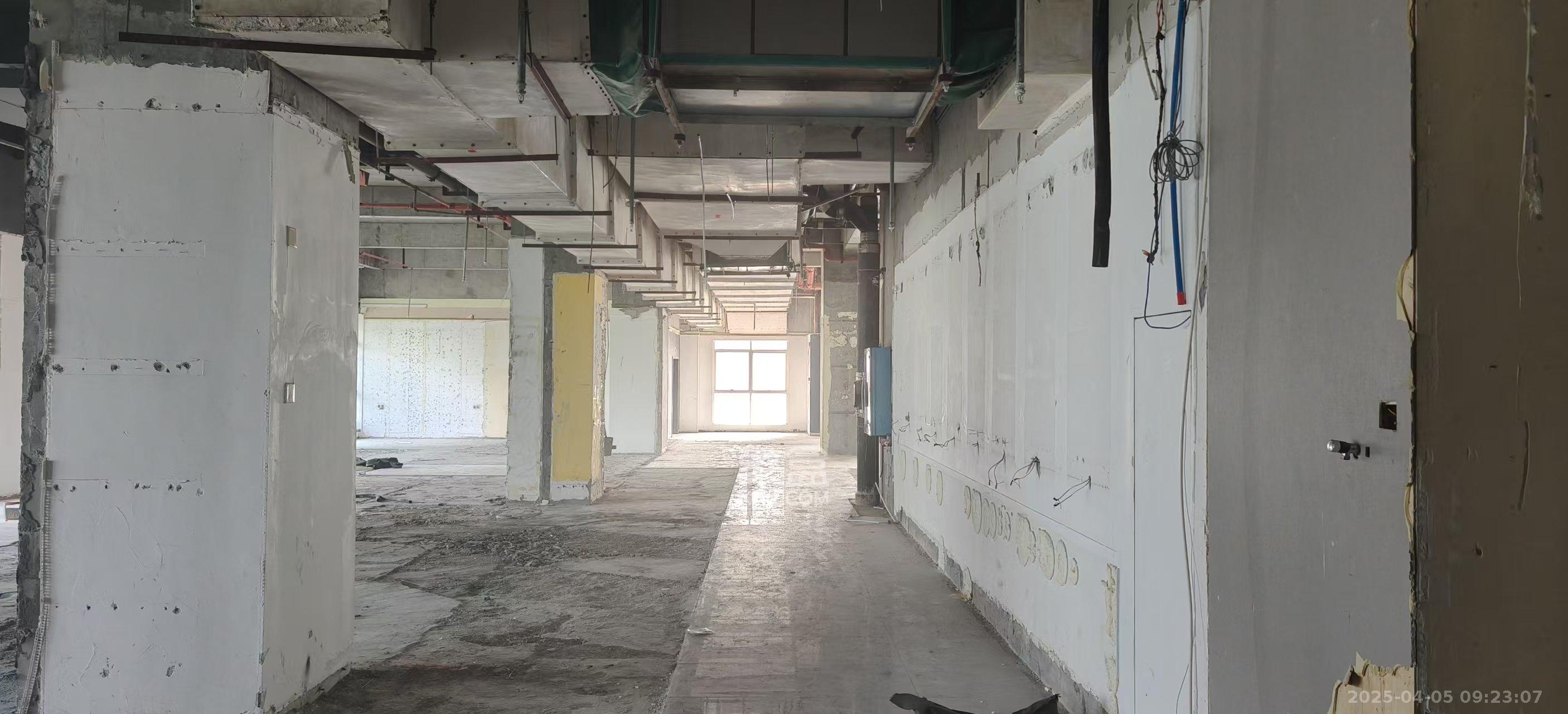 星大峰汇商务楼（星隆国际广场/星大花园）   690.31㎡      26000.0元/月室内图