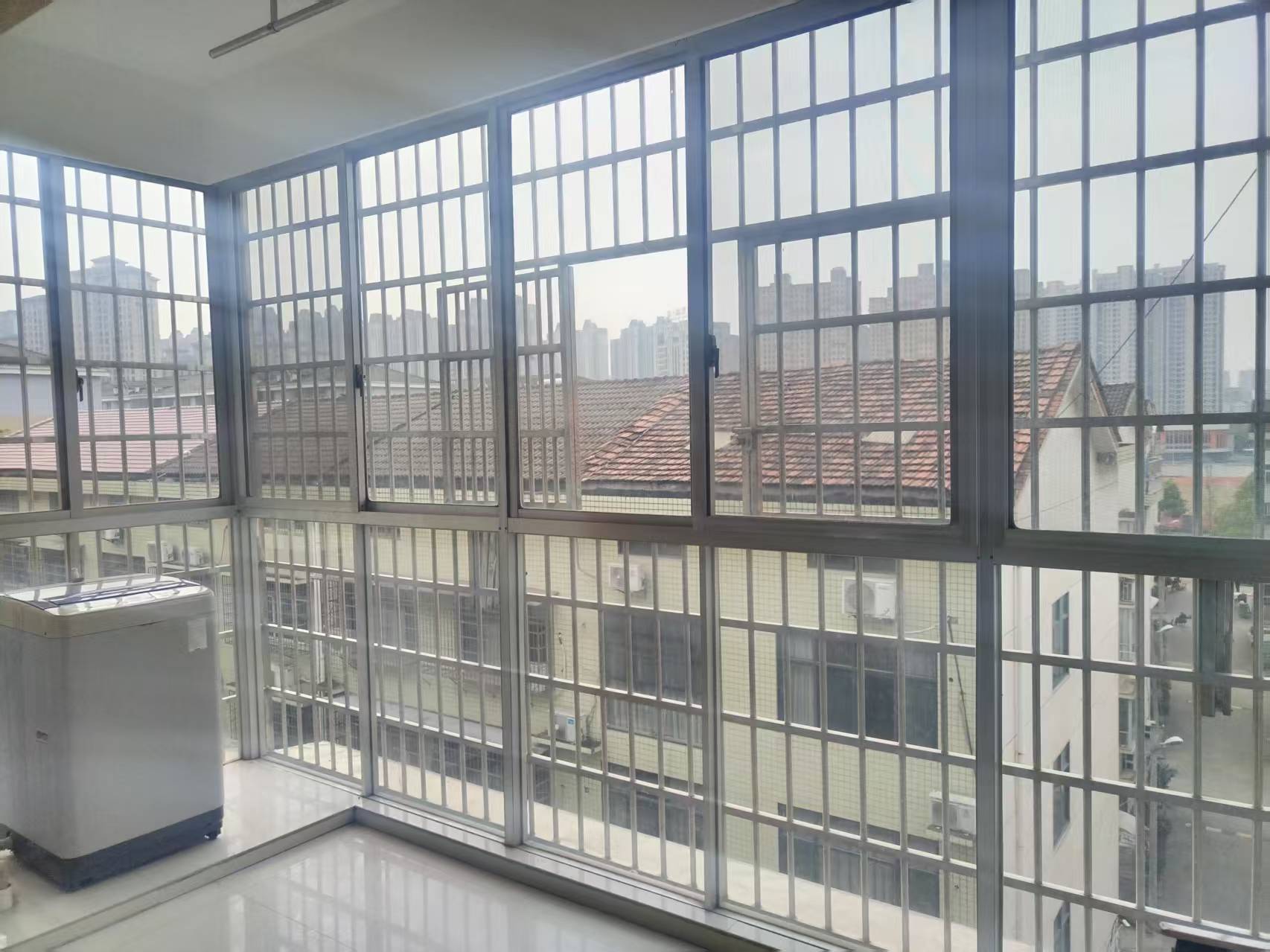 南坪安置小区  2室2厅1卫    1000.0元/月 南坪安置小区  2室2厅1卫    1000.0元/月室内图