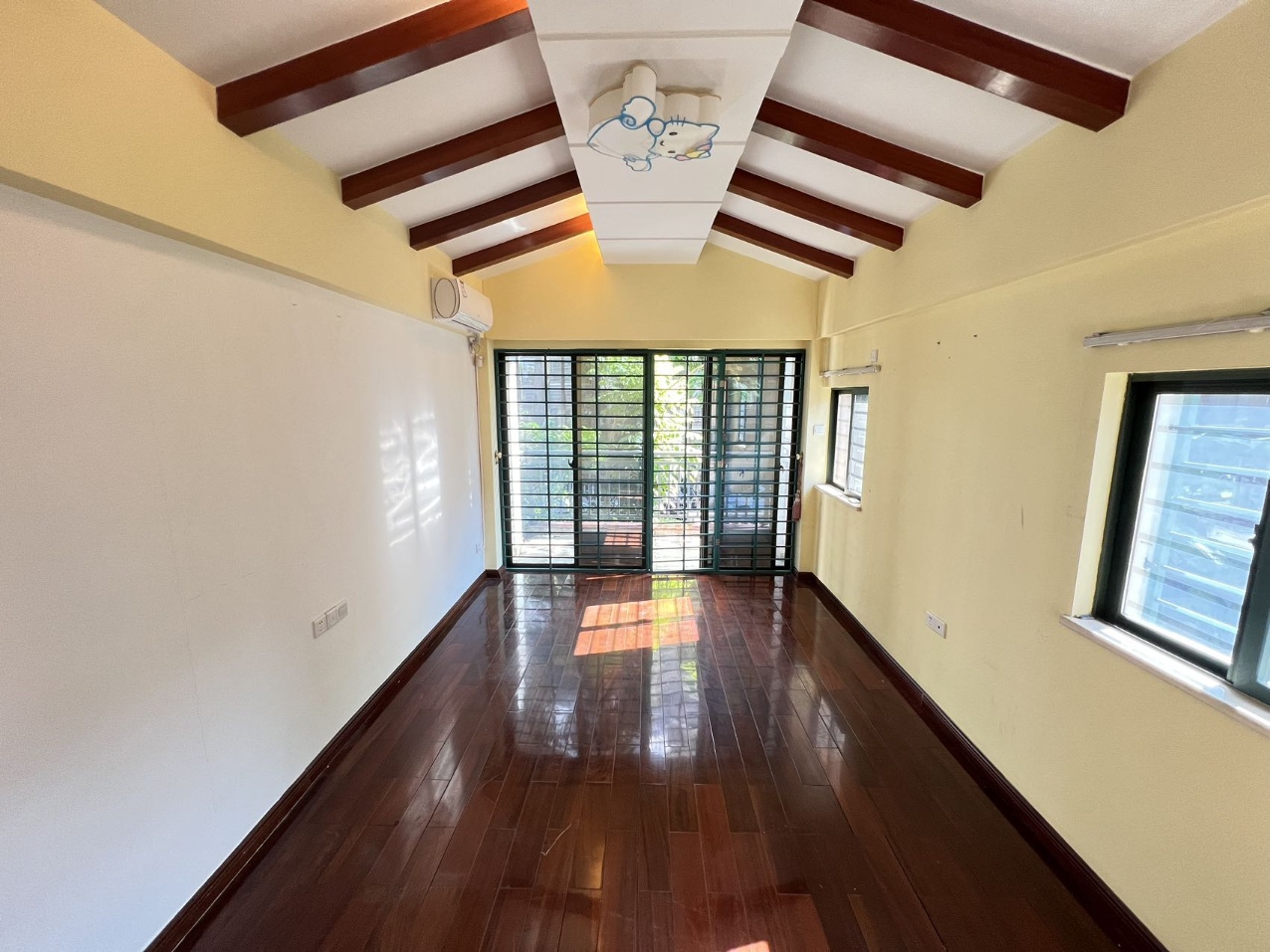 浣香庭院  5室2厅3卫    12000.0元/月 浣香庭院  5室2厅3卫    12000.0元/月室内图