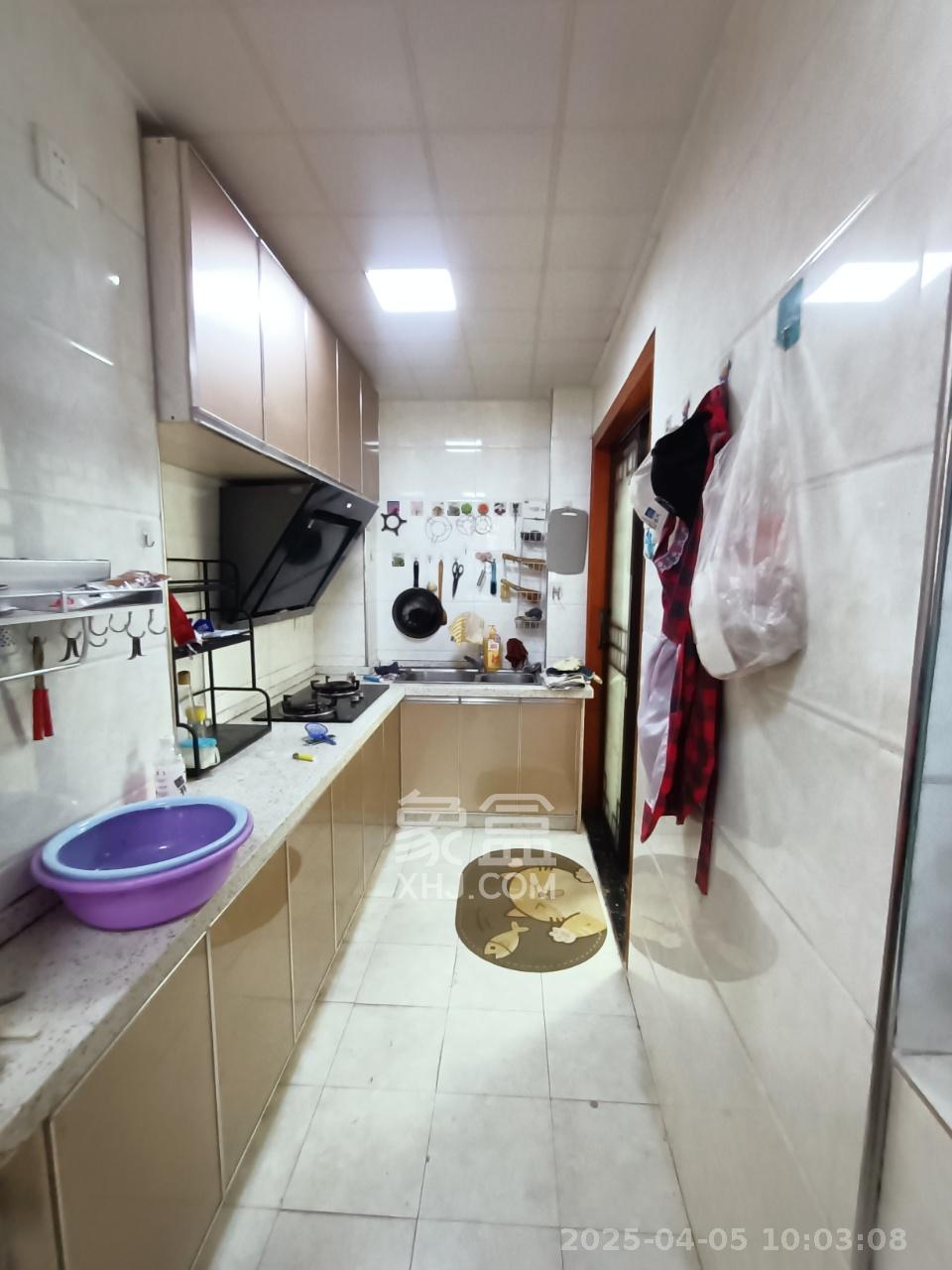 辉宏橄榄城  3室2厅1卫    1800.0元/月 辉宏橄榄城  3室2厅1卫    1800.0元/月室内图