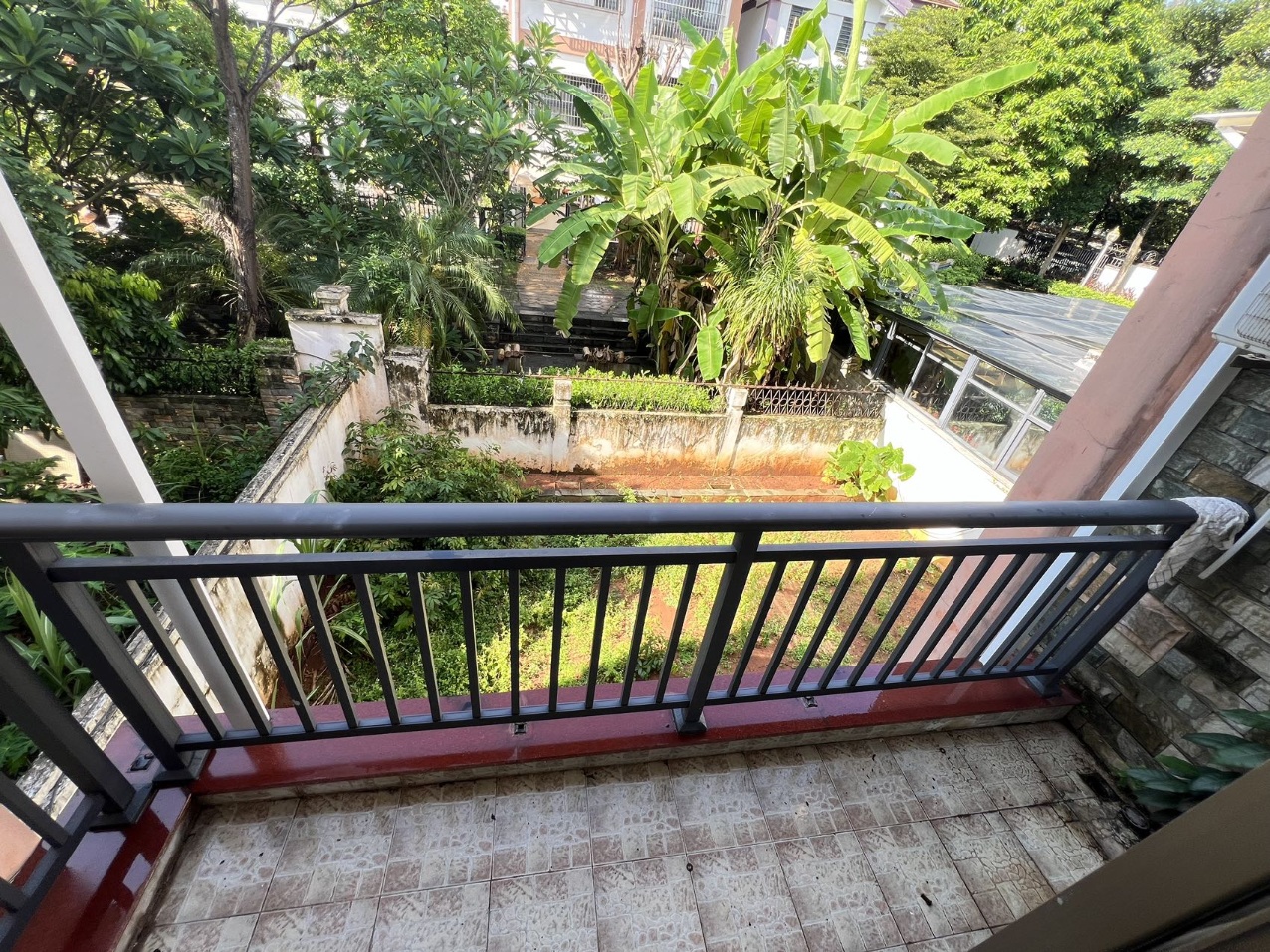 浣香庭院  5室2厅3卫    12000.0元/月 浣香庭院  5室2厅3卫    12000.0元/月室内图