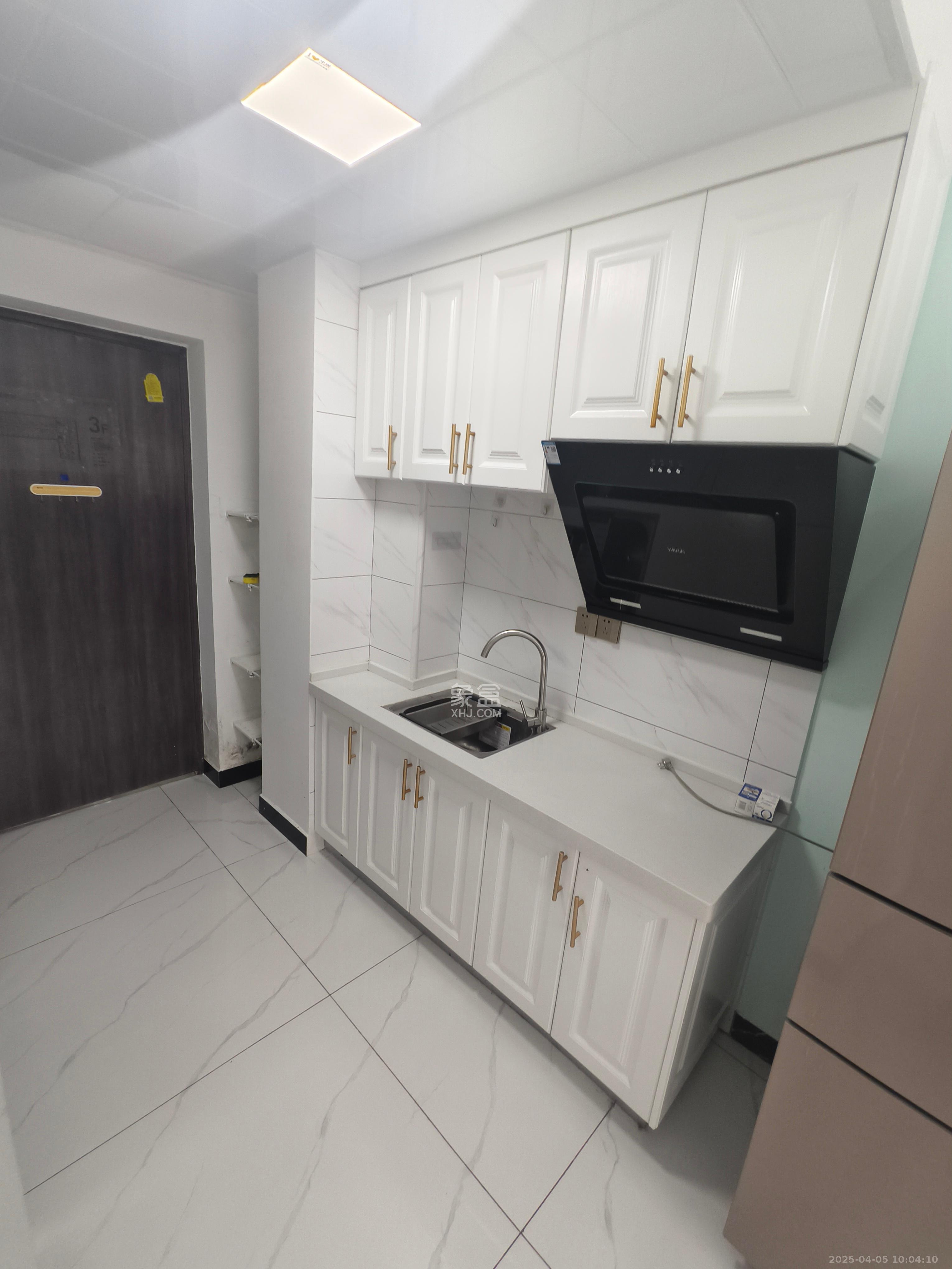 龙湖湘江星座（祺鑫星座公寓）  1室1厅1卫    1500.0元/月室内图