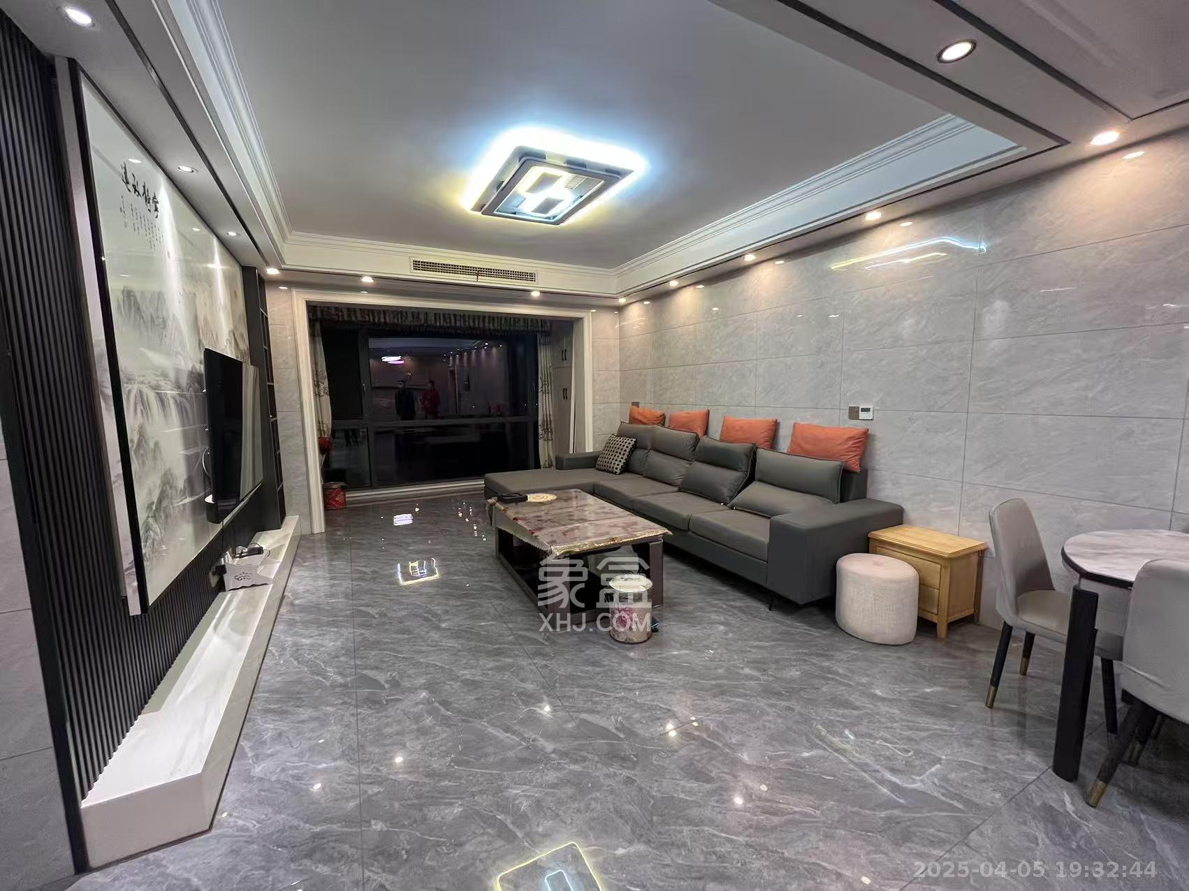 金南家园三期  3室2厅2卫    2900.0元/月室内图