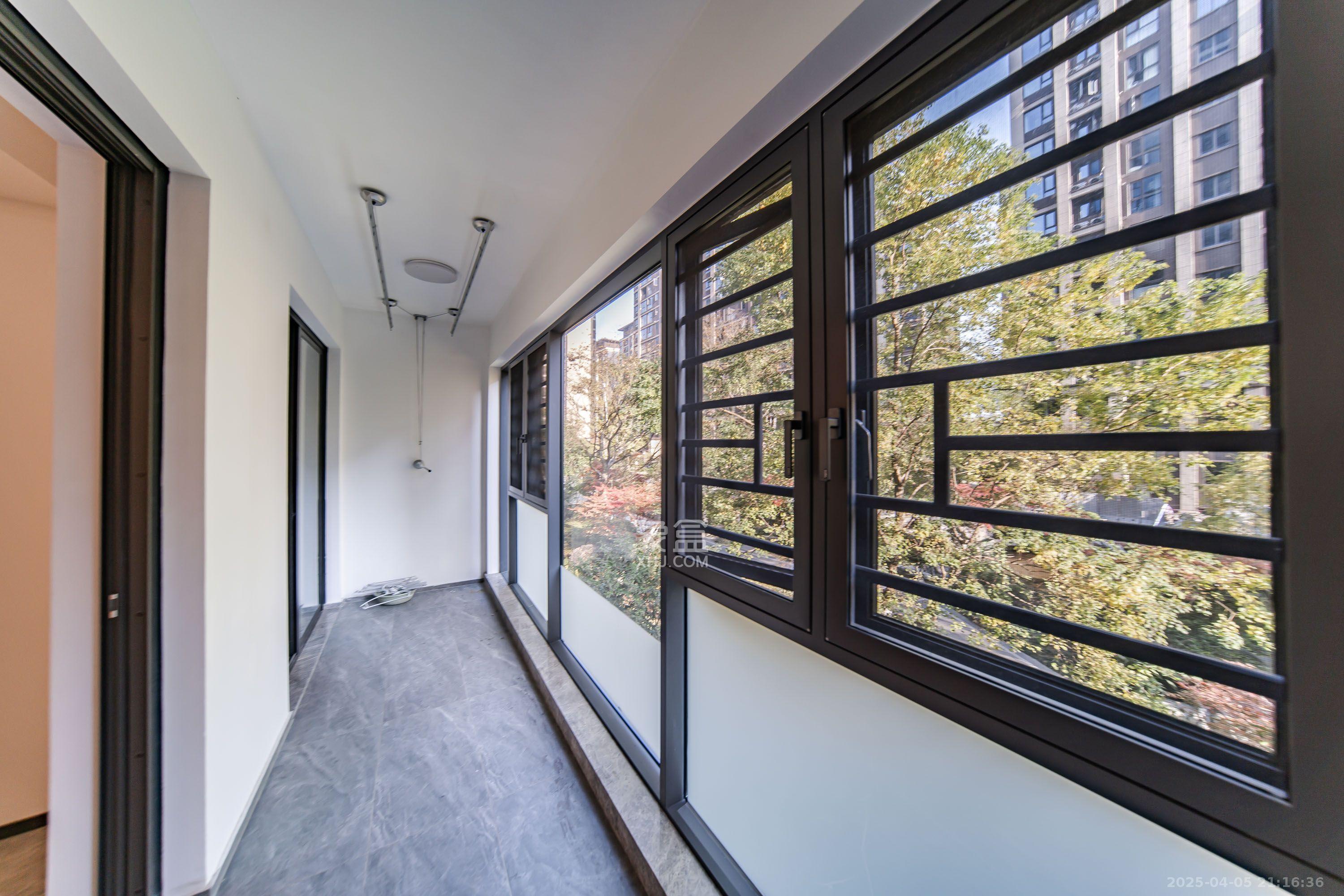 建发电建江山悦 4室2厅2卫 3300.0元/月 建发电建江山悦 4室2厅2卫 3300.0元/月室内图