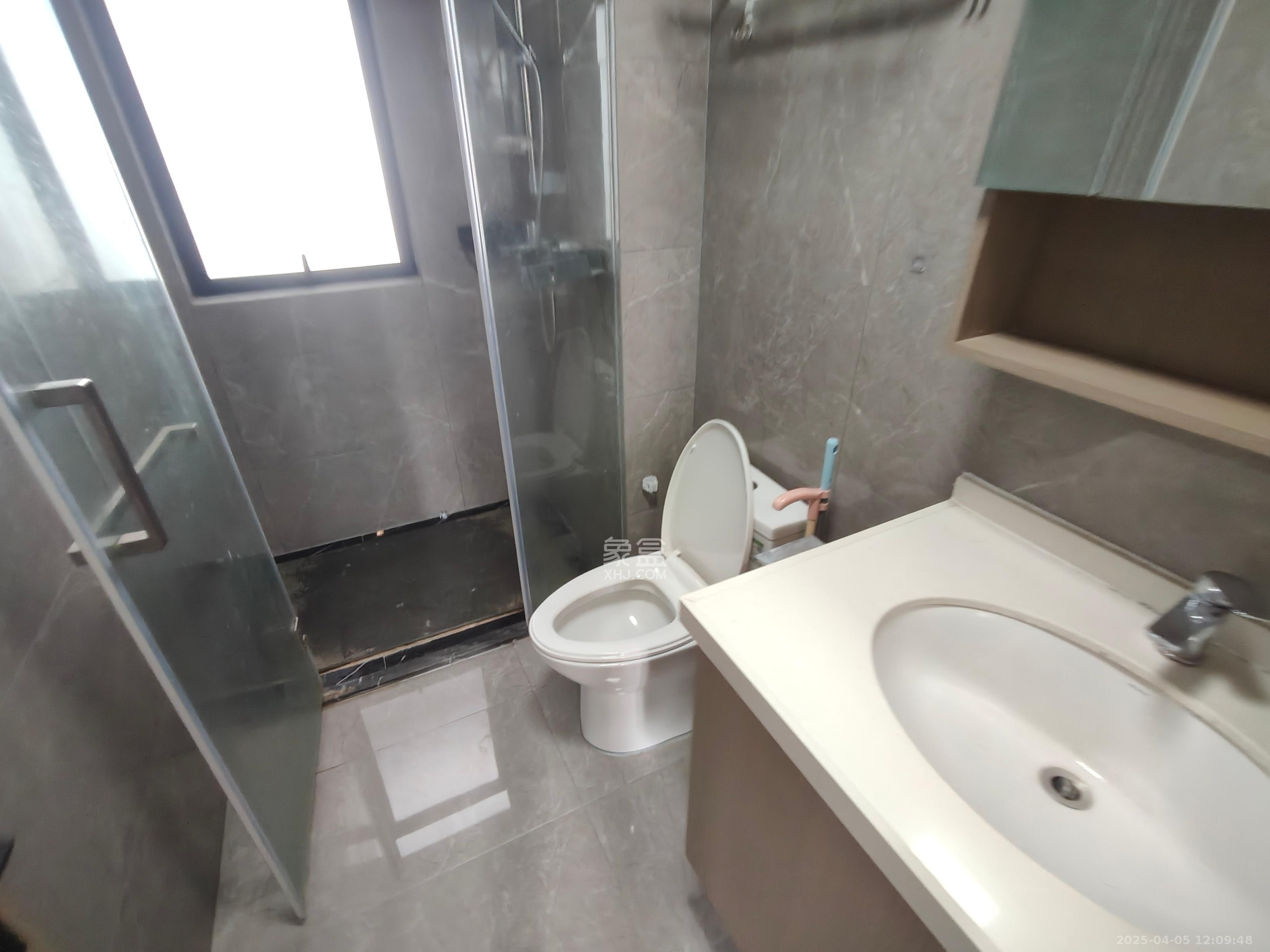 梅溪枫林  3室2厅2卫   3300.00元/月室内图