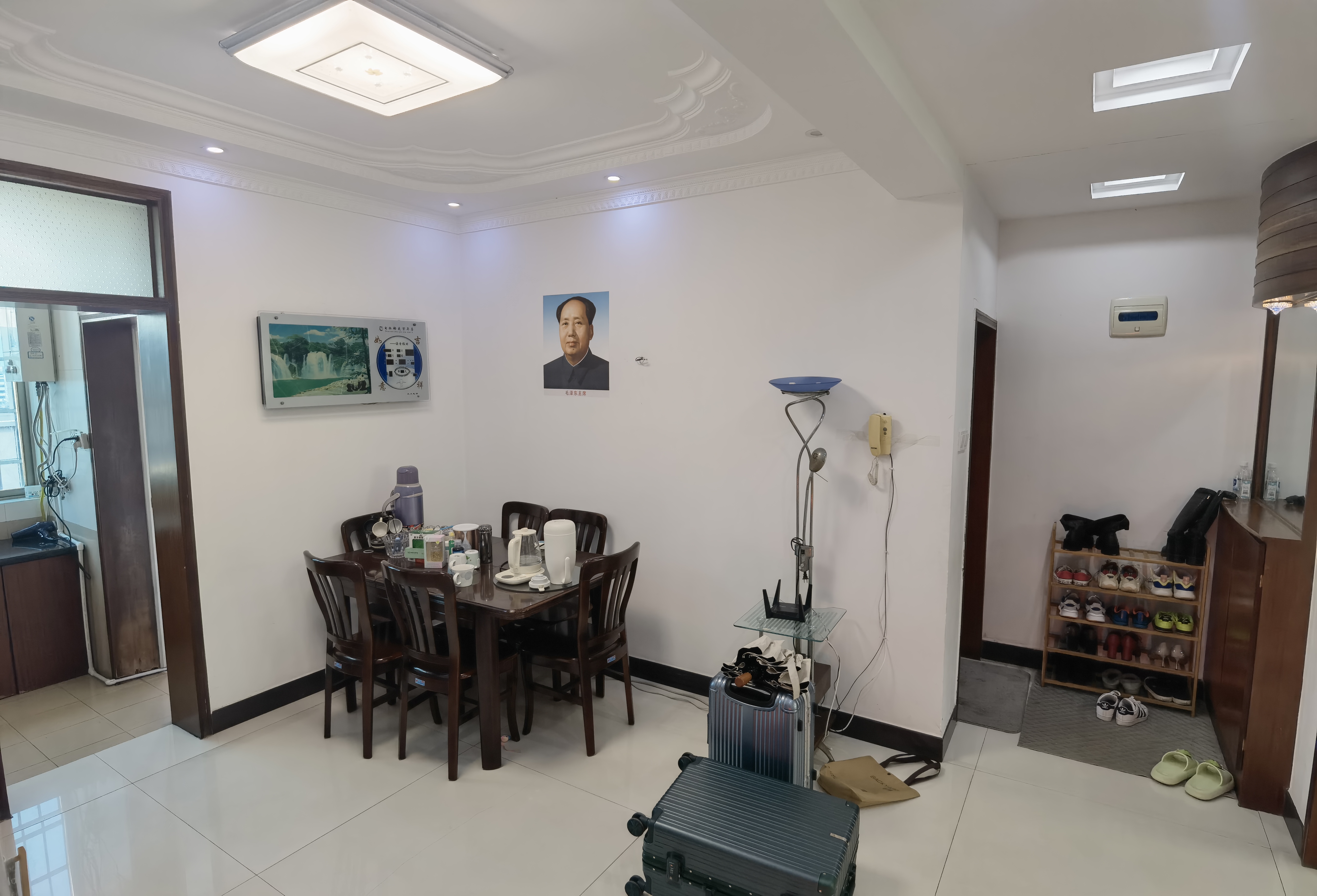 梓山苑小区 3室2厅3卫 1280.0元/月 梓山苑小区 3室2厅3卫 1280.0元/月室内图