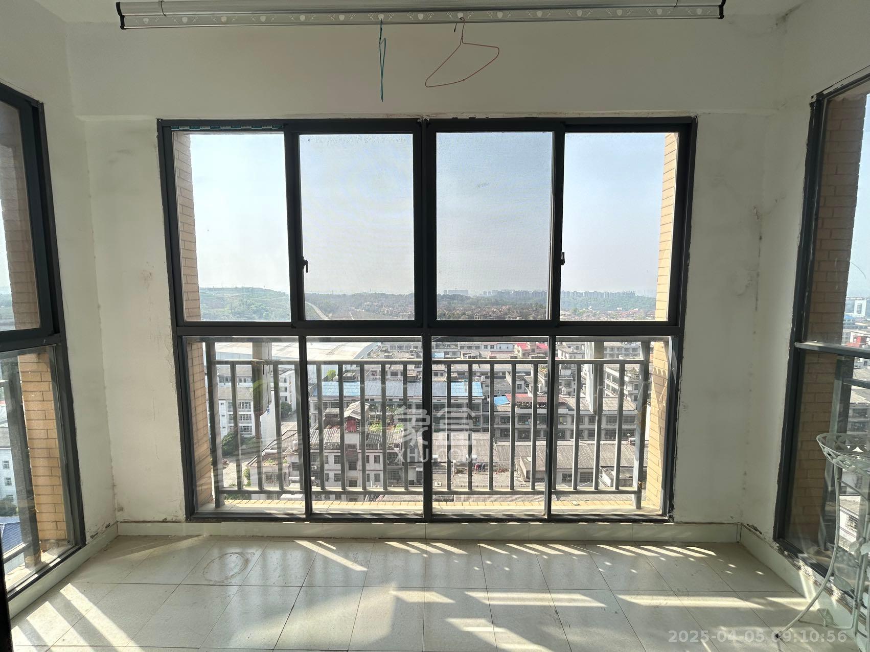 和美星城  3室2厅1卫    1800.0元/月 和美星城  3室2厅1卫    1800.0元/月室内图