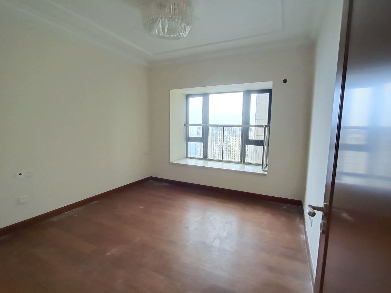 恒大名都 3室2厅1卫 1500.0元/月 恒大名都 3室2厅1卫 1500.0元/月室内图