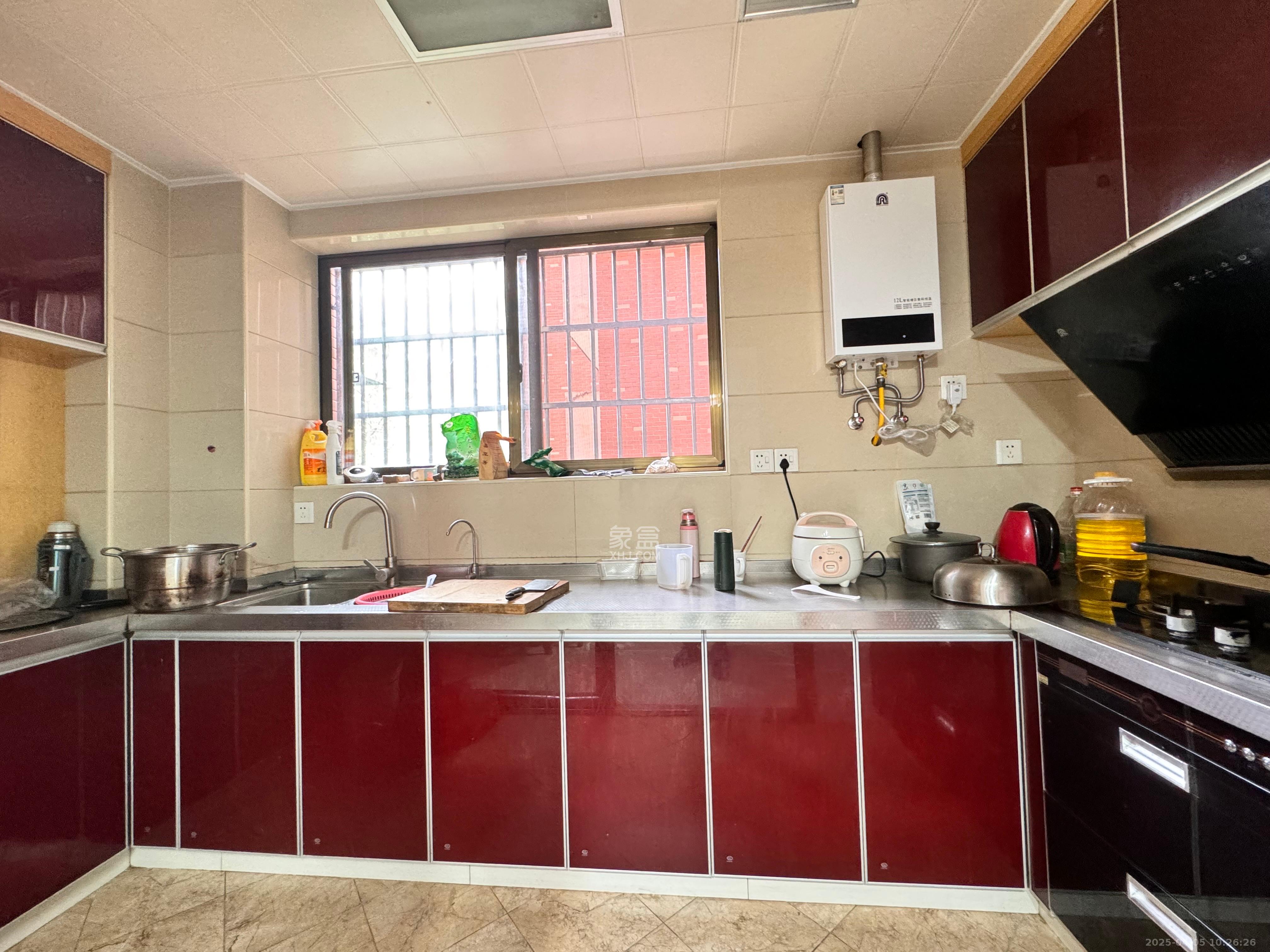 丽都桃源(金峰北院二期)  3室2厅2卫    2600.0元/月 丽都桃源(金峰北院二期)  3室2厅2卫    2600.0元/月室内图