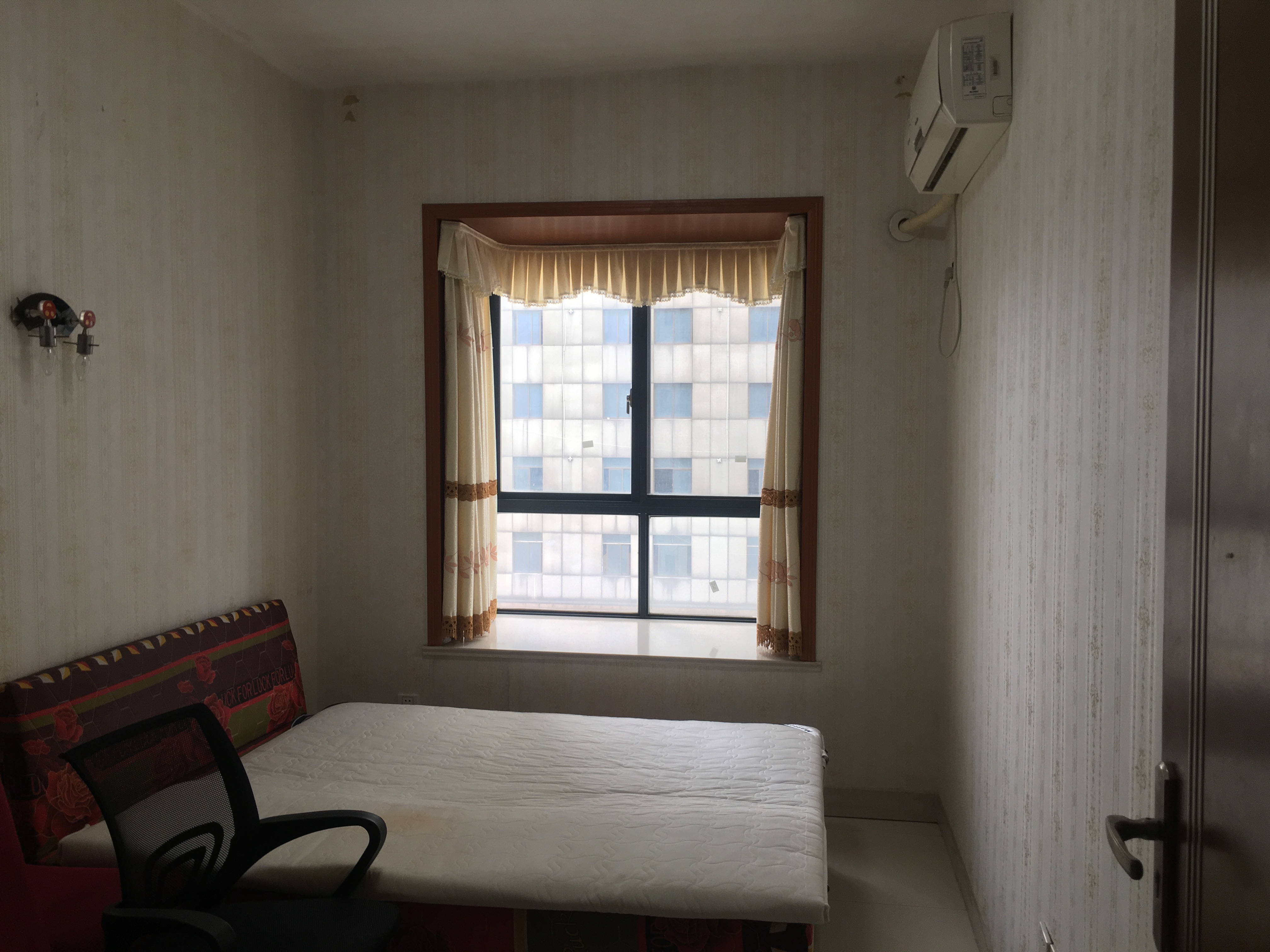 世纪嘉苑 3室2厅2卫 1800.0元/月 世纪嘉苑 3室2厅2卫 1800.0元/月室内图