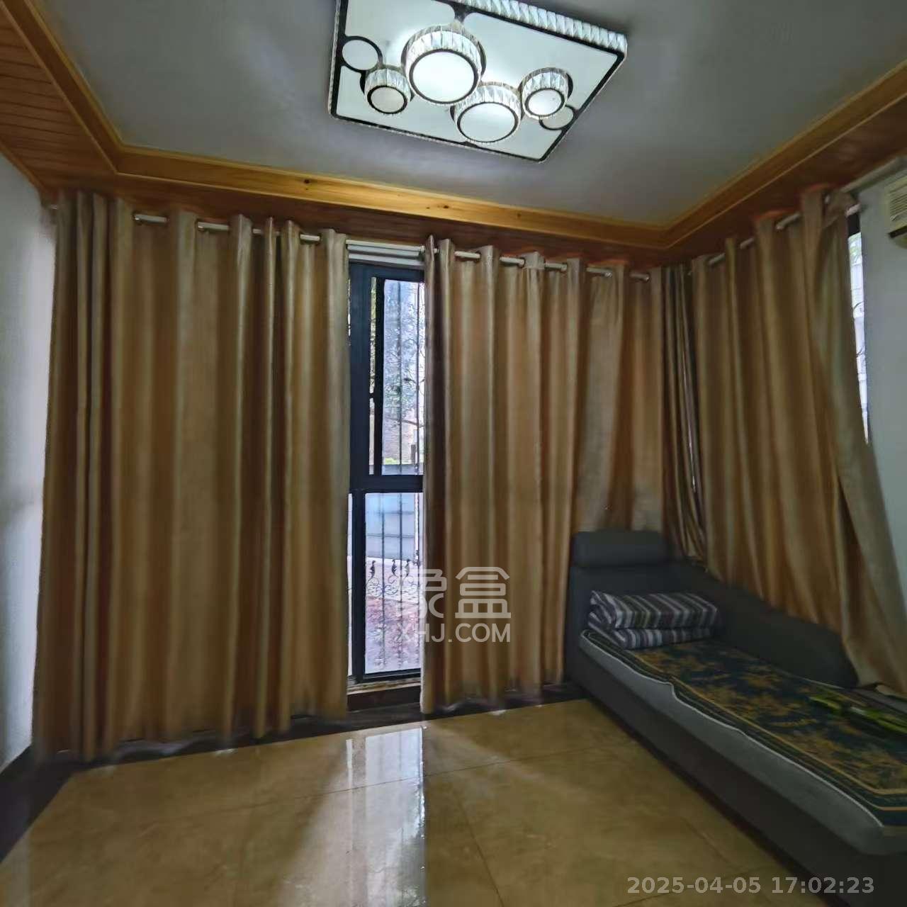 锦绣世纪 4室2厅1卫 4500.0元/月 锦绣世纪 4室2厅1卫 4500.0元/月室内图