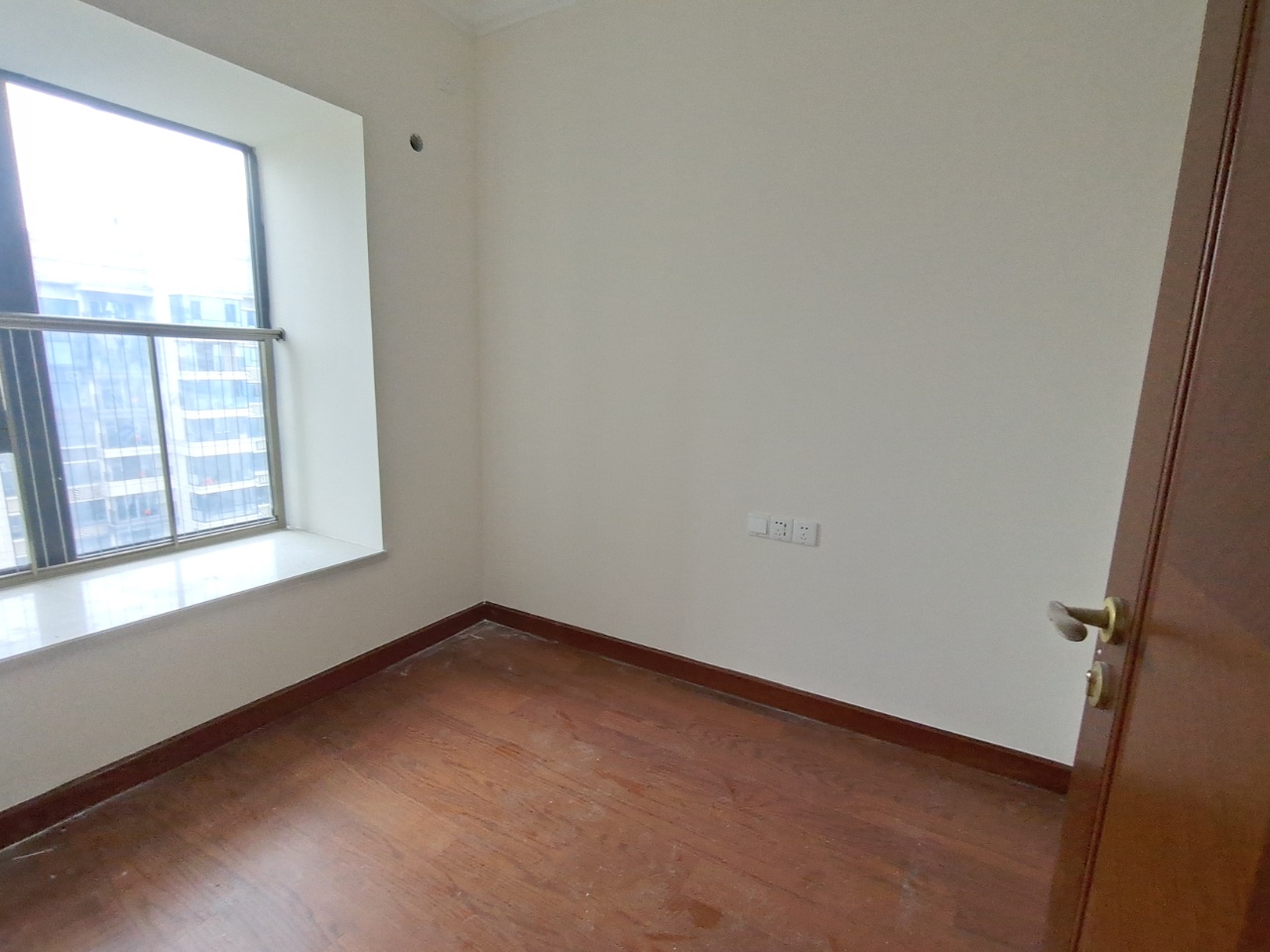 恒大名都 3室2厅1卫 1500.0元/月 恒大名都 3室2厅1卫 1500.0元/月室内图