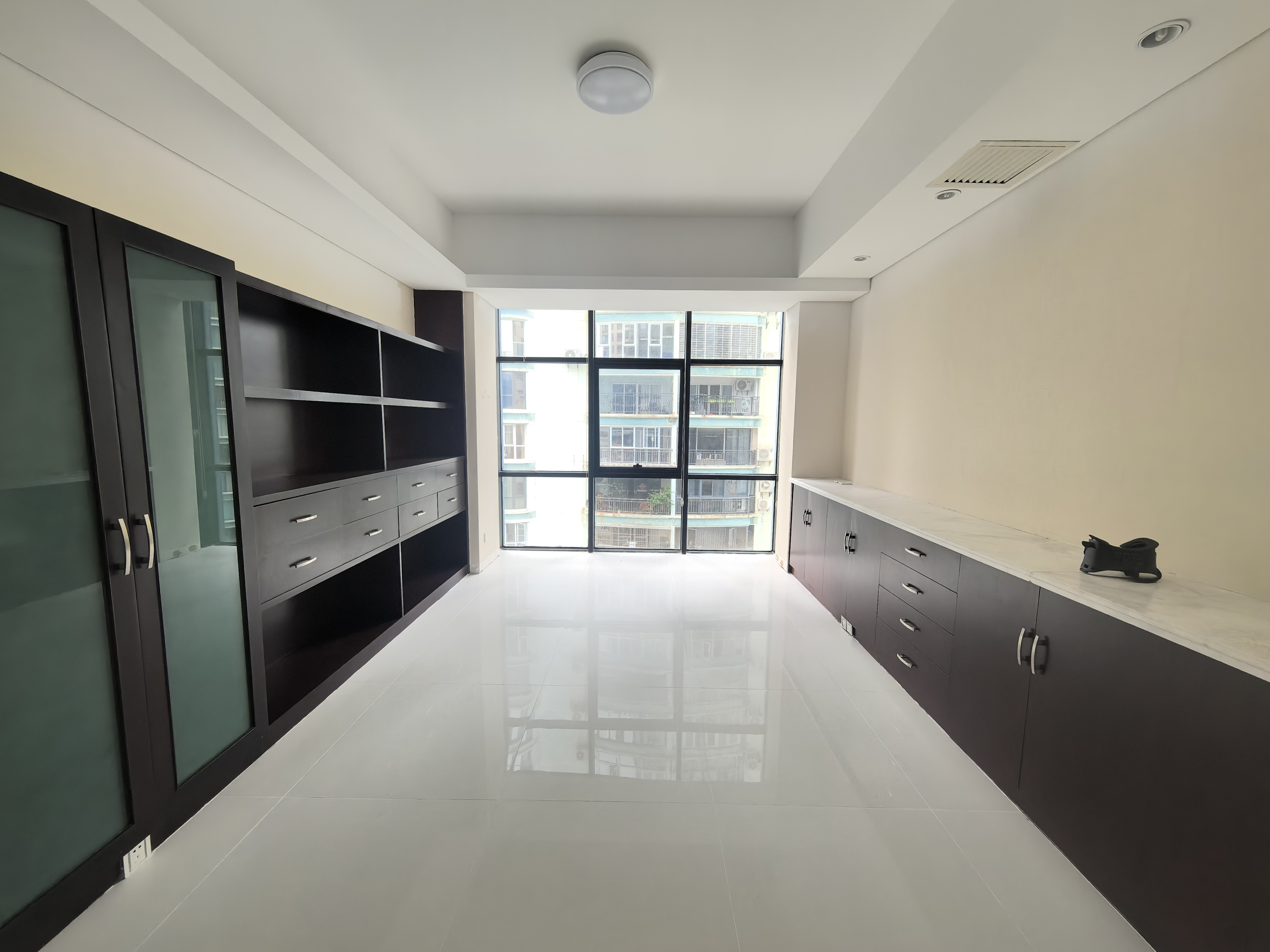 紫荆信息公寓 5室2厅1卫 15000.0元/月 紫荆信息公寓 5室2厅1卫 15000.0元/月室内图