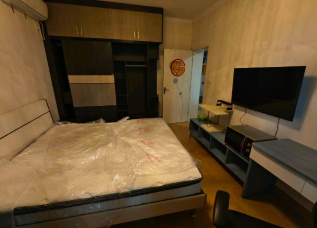 国兴城（C区）  2室2厅1卫   3500.00元/月室内图