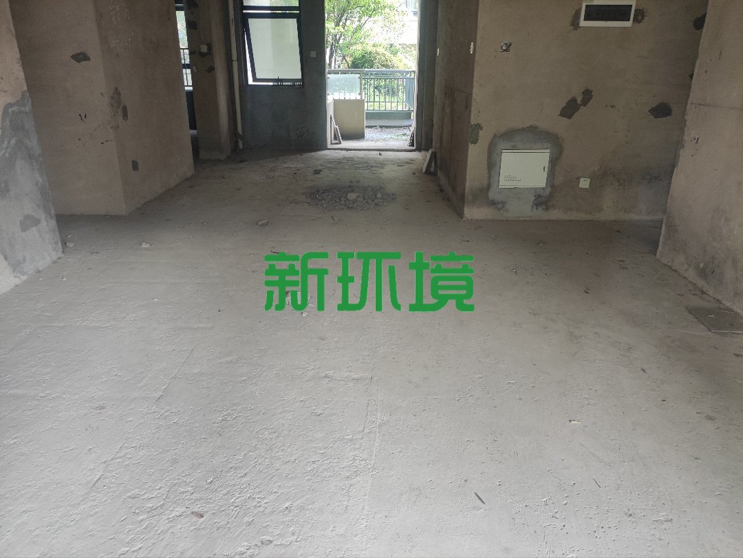 昊天珑璟湾  4室2厅2卫   146.80万客厅