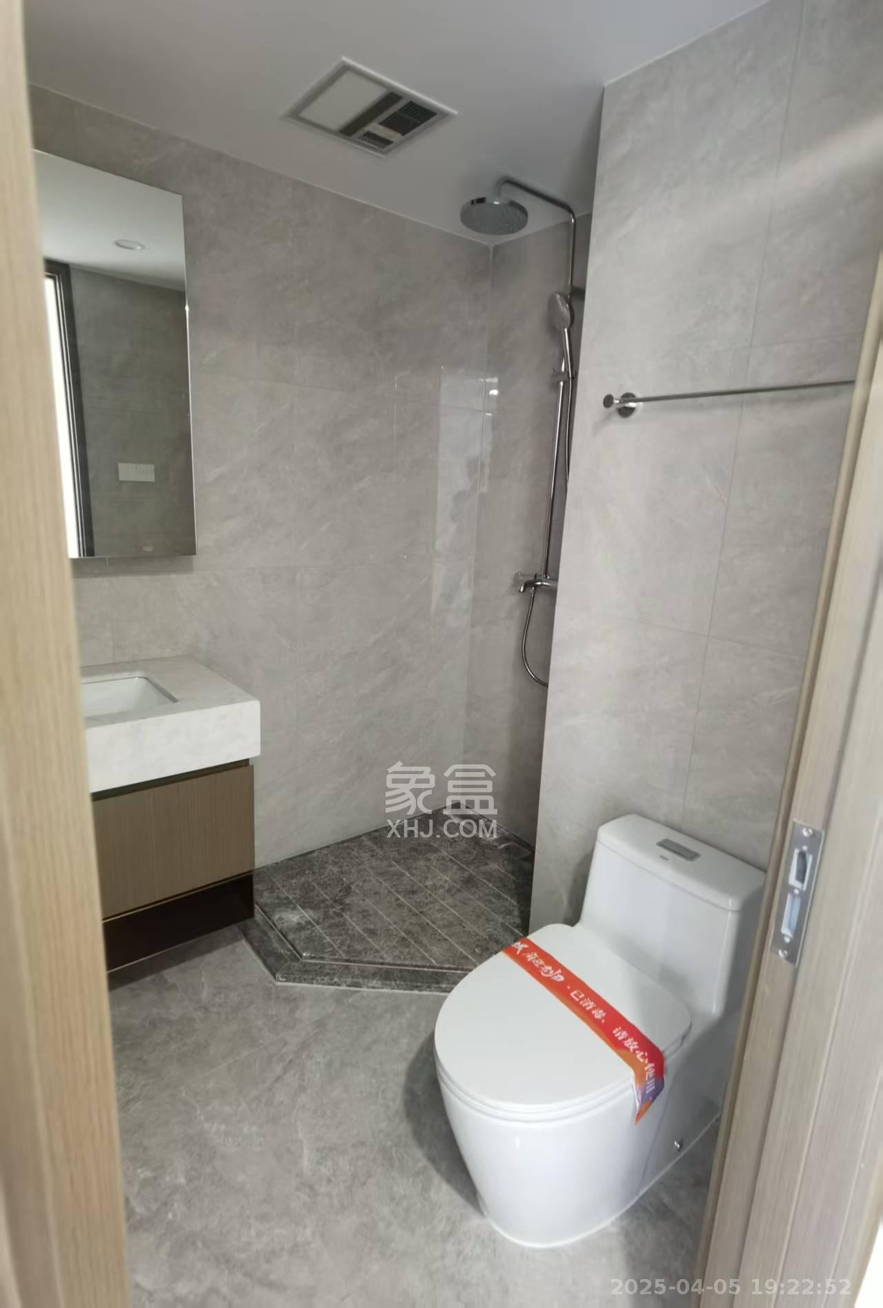 滨江府1913  4室2厅3卫   9000.00元/月室内图