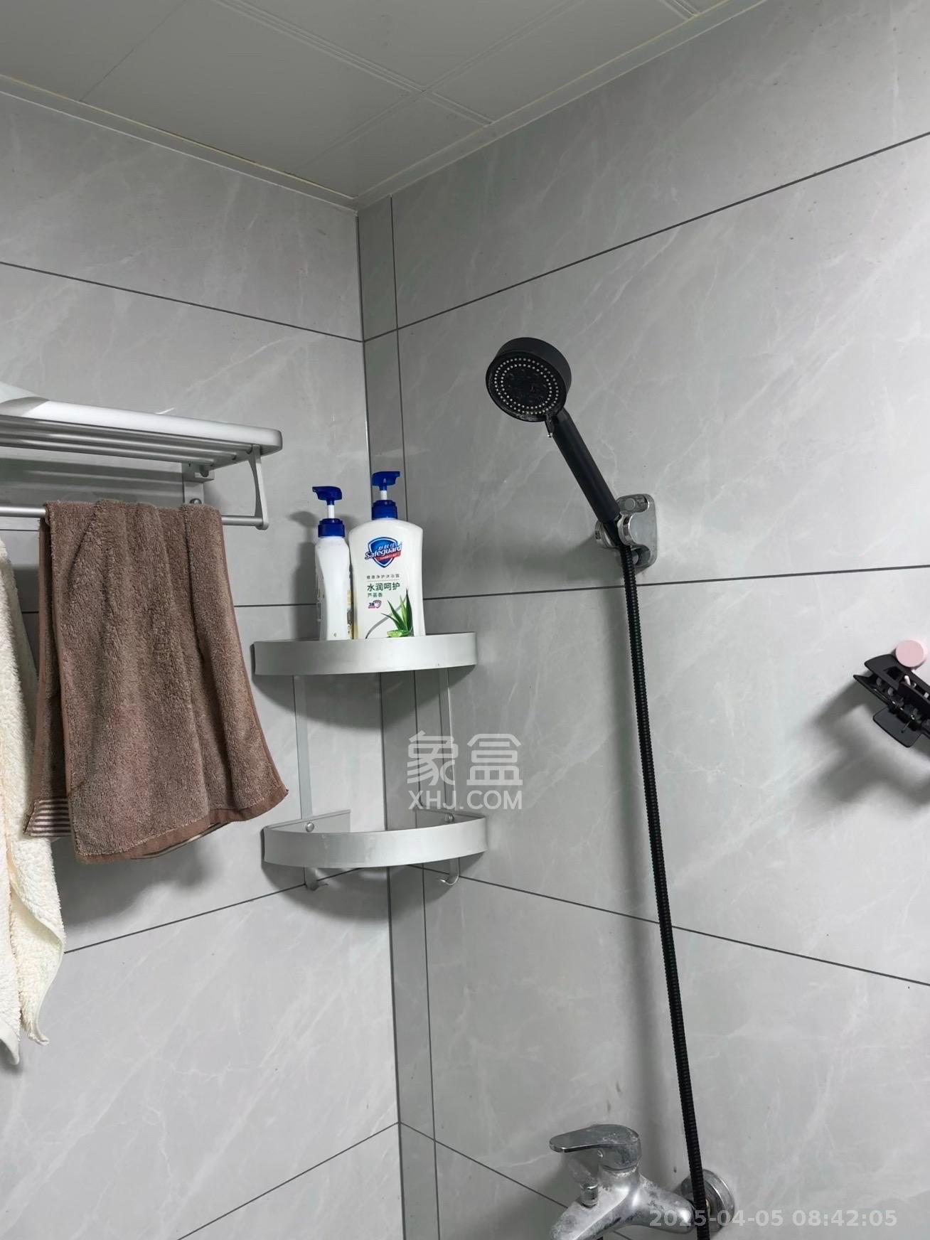 保利麓谷林语I区  1室0厅0卫   1600.00元/月室内图