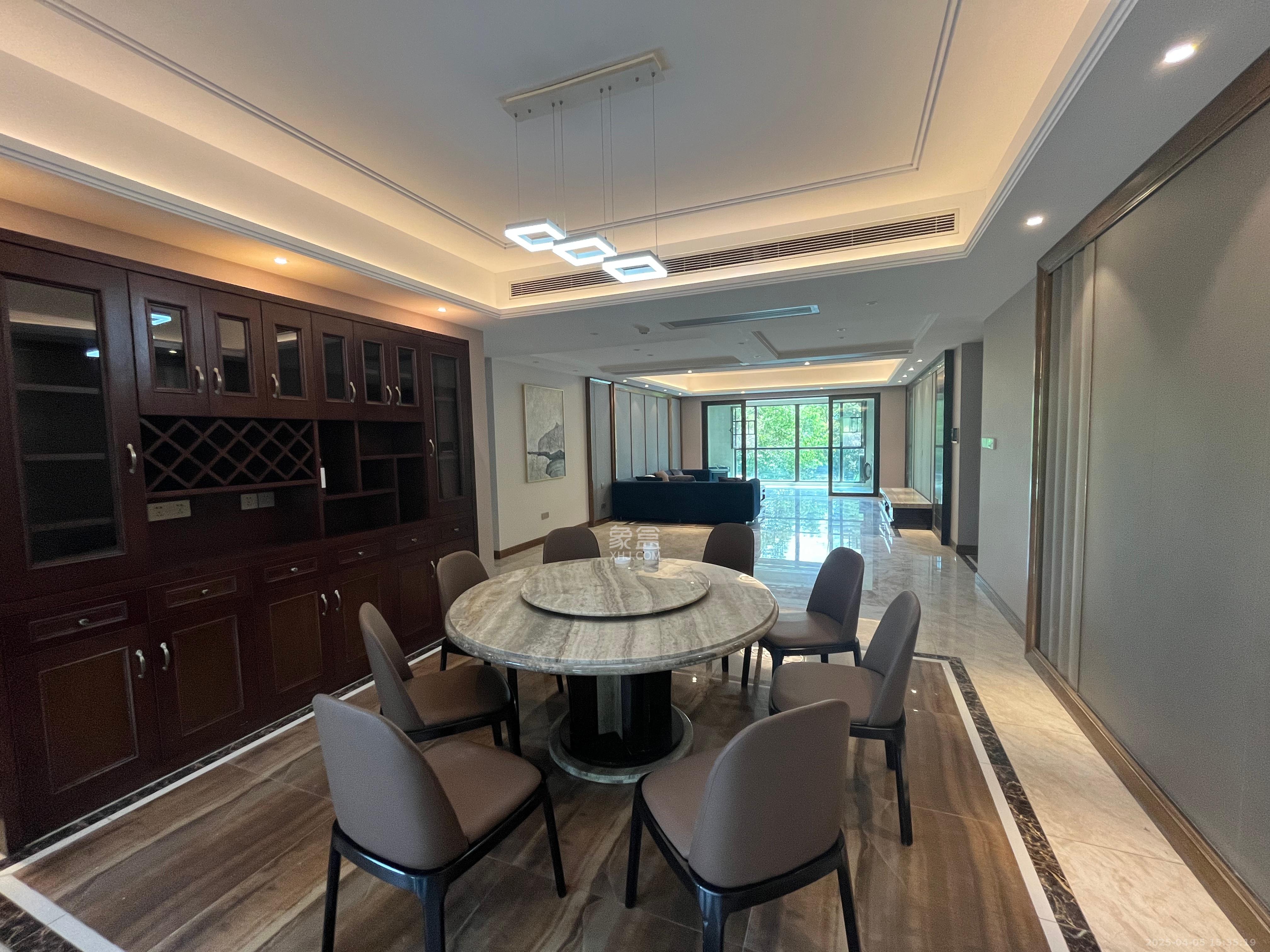 晟通牡丹舸 4室2厅3卫 12800.0元/月 晟通牡丹舸 4室2厅3卫 12800.0元/月室内图