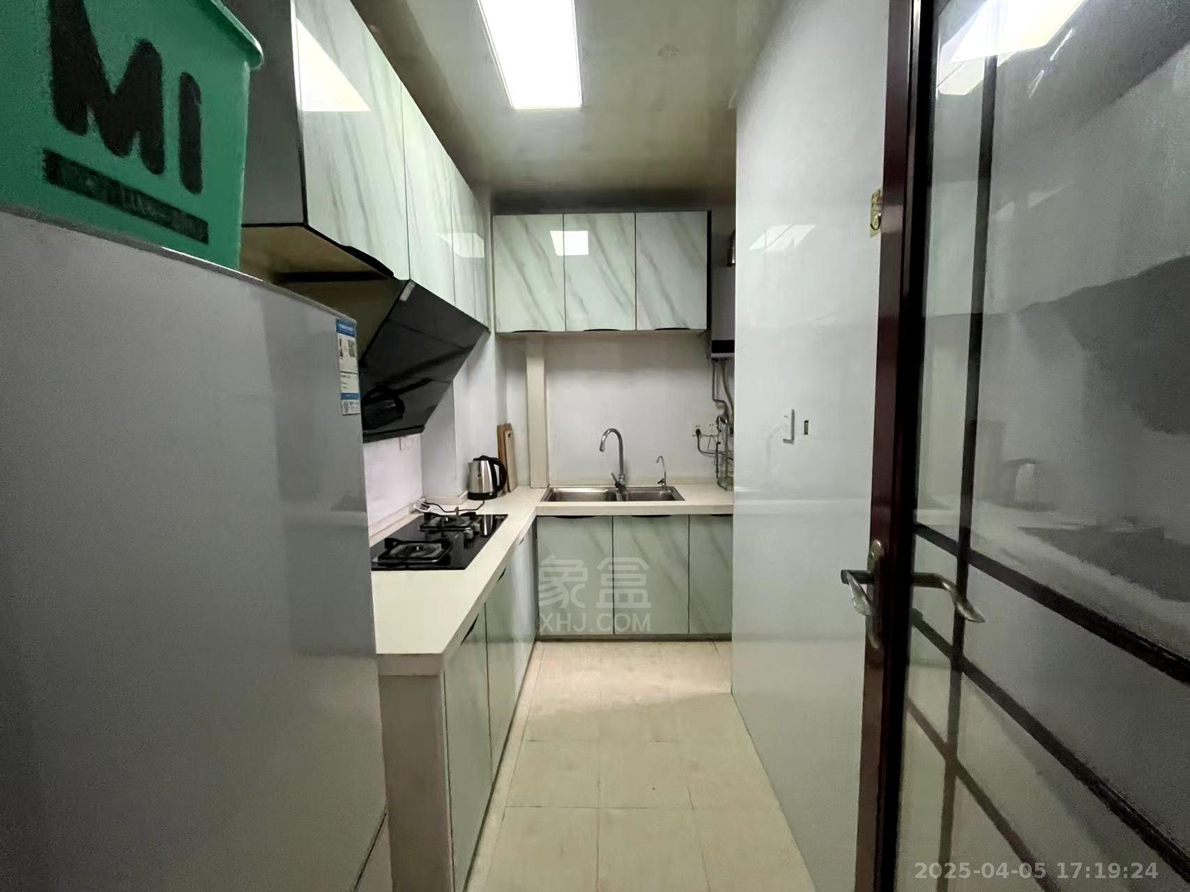 提香蓝岸 3室2厅1卫 1600.0元/月 提香蓝岸 3室2厅1卫 1600.0元/月室内图