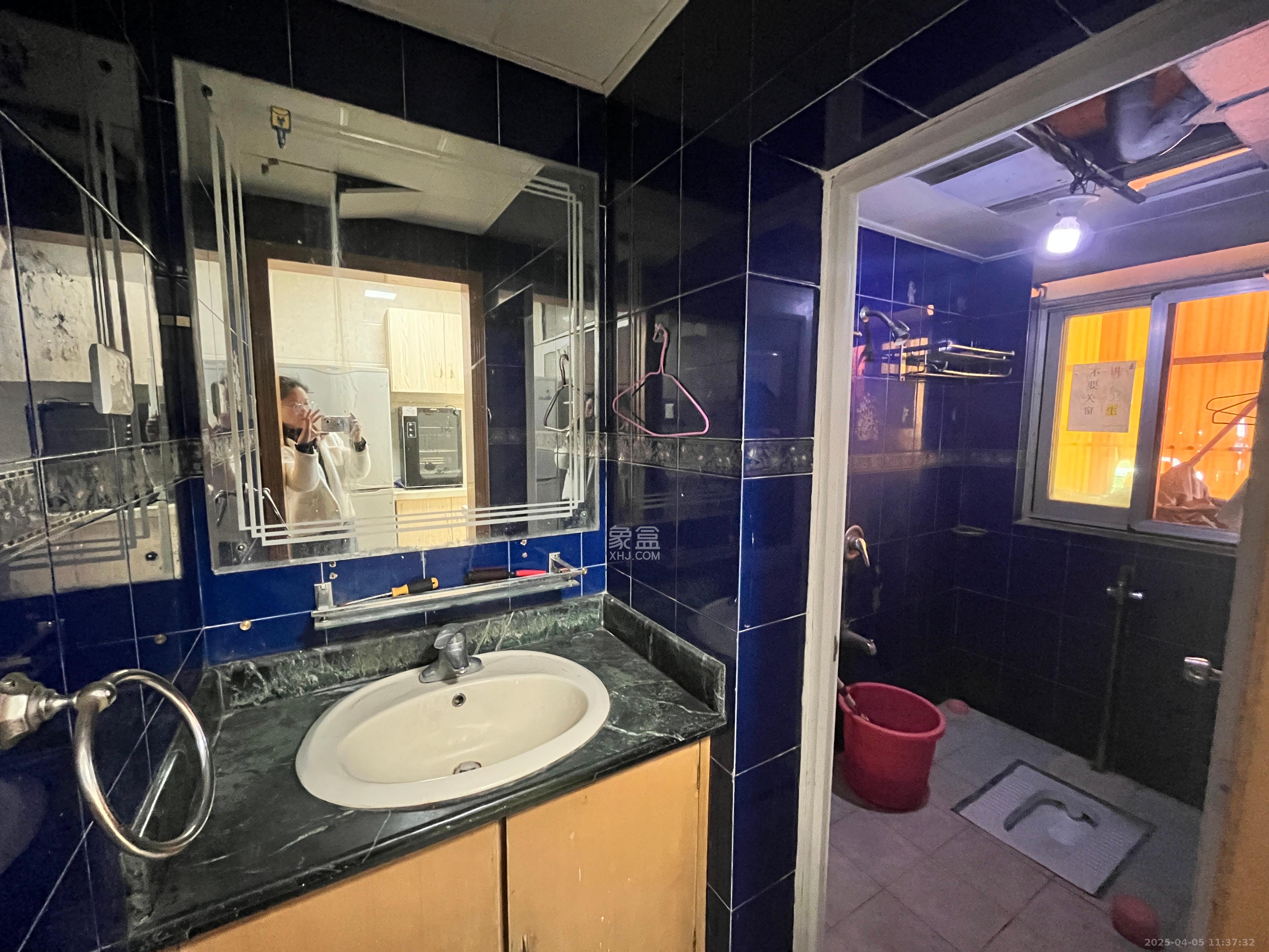 南天花园  4室2厅2卫    2600.0元/月 南天花园  4室2厅2卫    2600.0元/月室内图