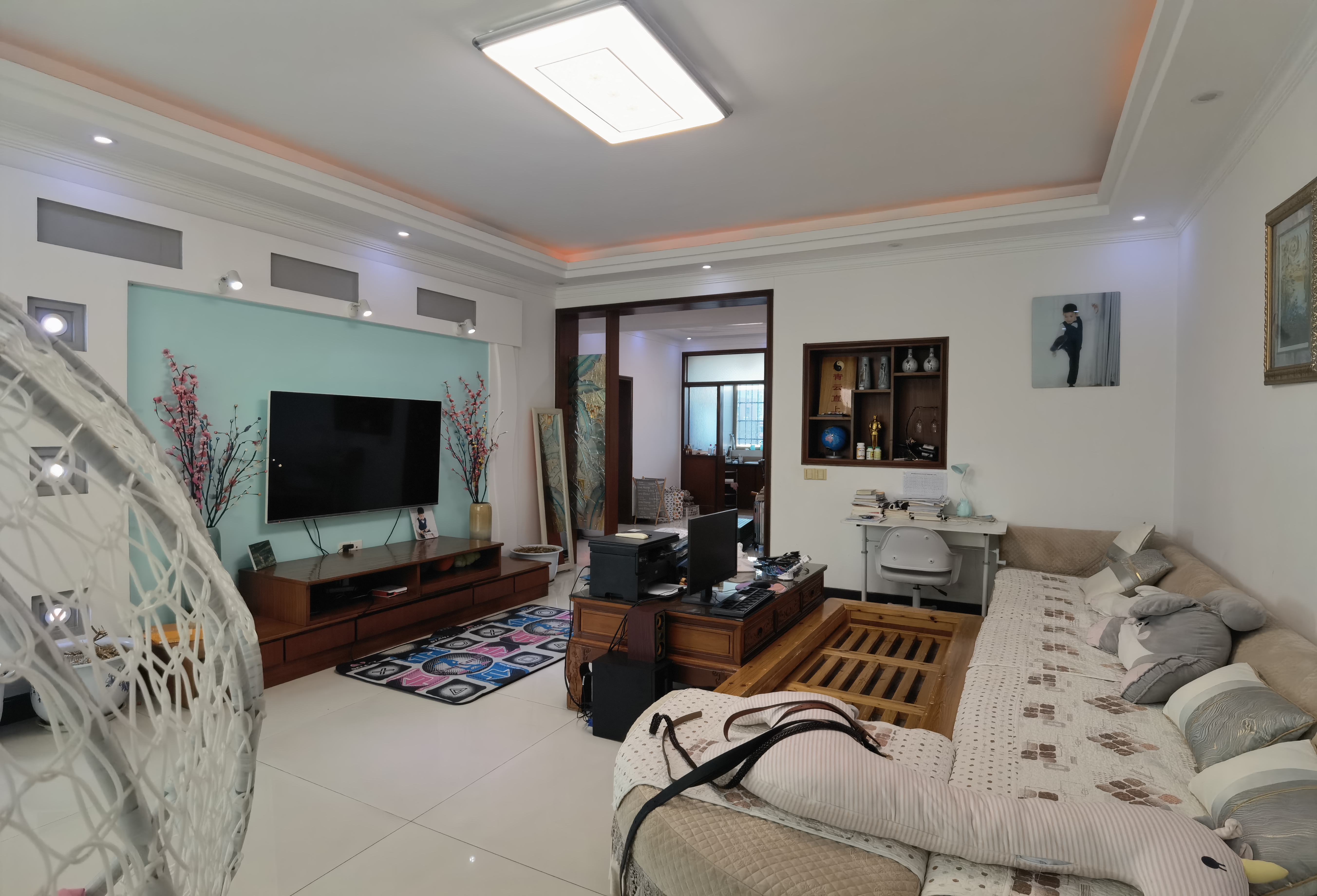 梓山苑小区 3室2厅3卫 1280.0元/月 梓山苑小区 3室2厅3卫 1280.0元/月室内图