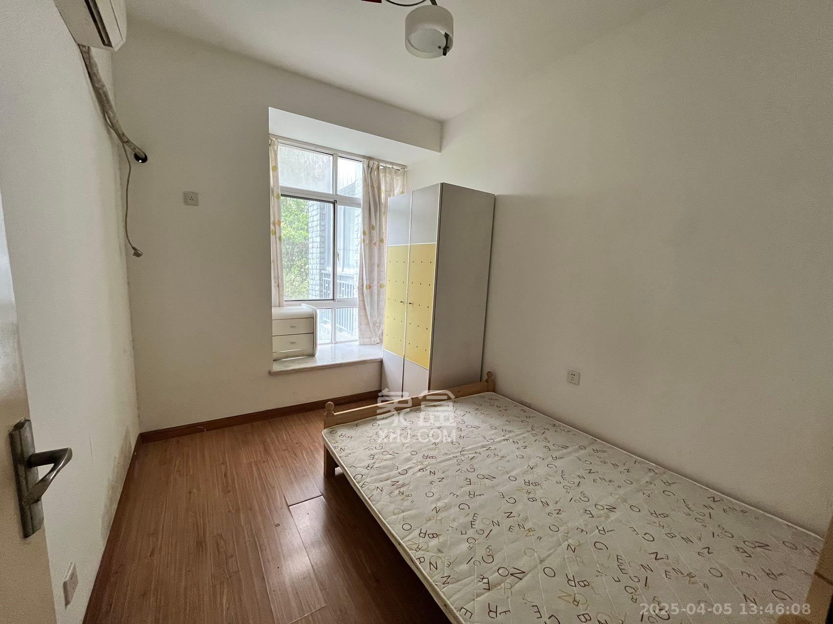 顺天黄金海岸  4室2厅2卫    3200.0元/月 顺天黄金海岸  4室2厅2卫    3200.0元/月室内图