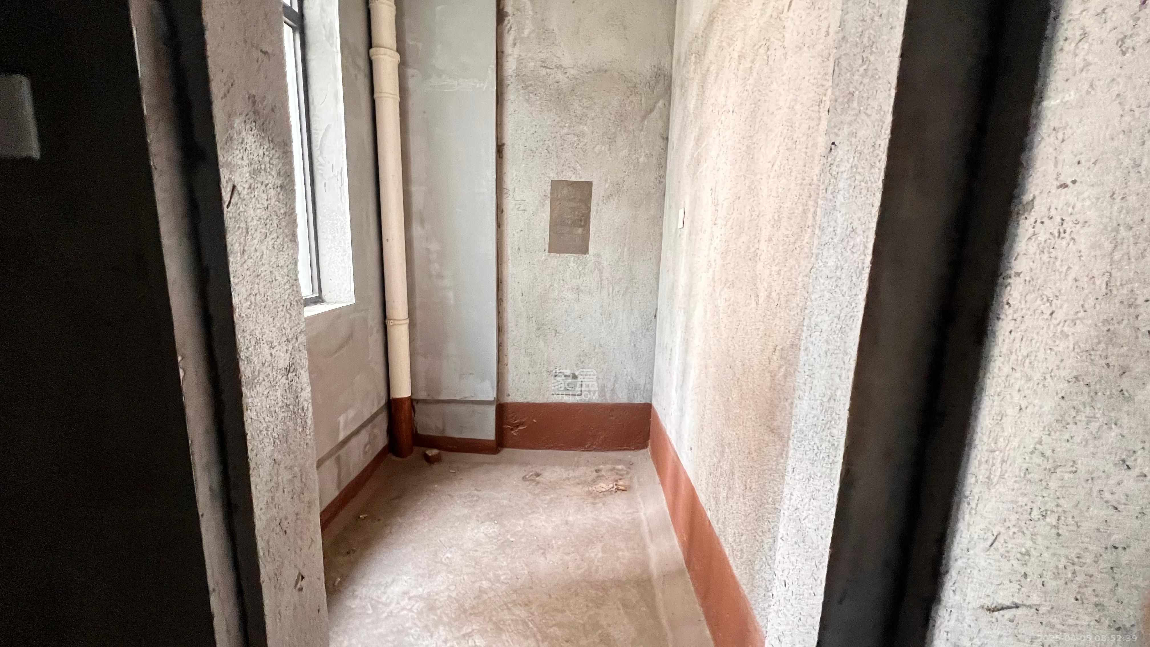 新城璟隽(麓华新城) 3室2厅2卫 105.0万 新城璟隽(麓华新城) 3室2厅2卫 105.0万客厅