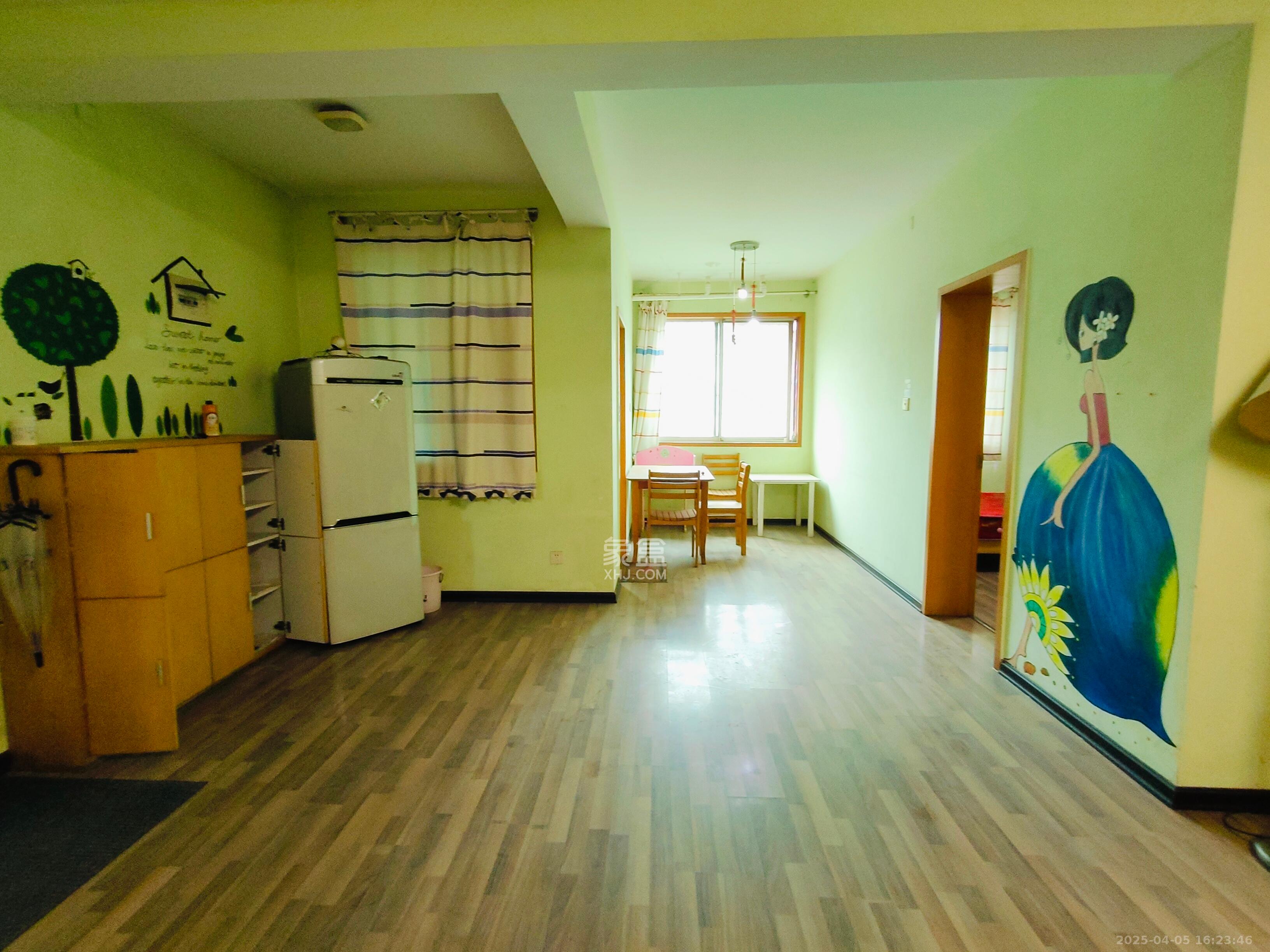 中南汽车世界 3室2厅1卫 1100.0元/月 中南汽车世界 3室2厅1卫 1100.0元/月室内图