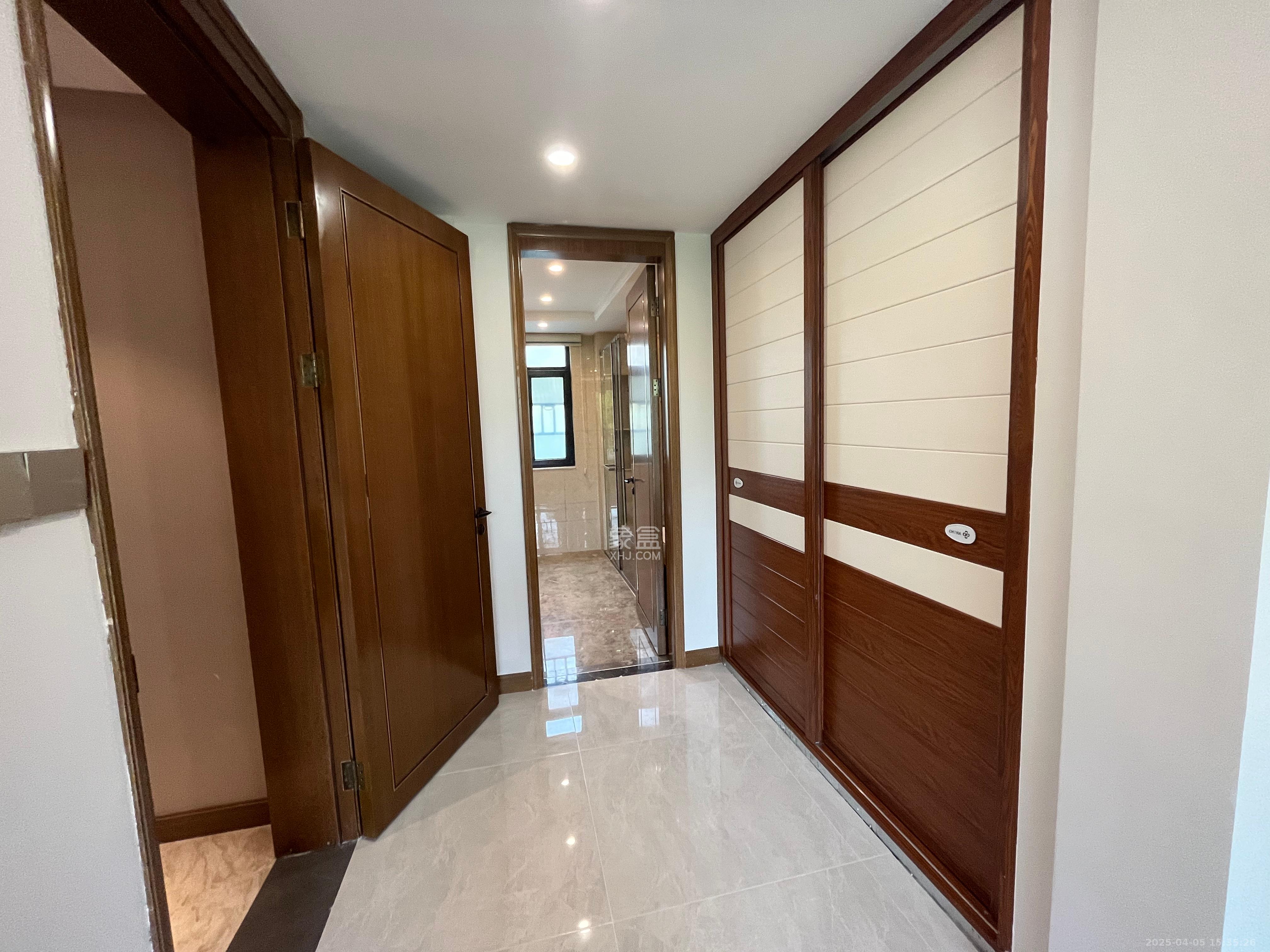 晟通牡丹舸 4室2厅3卫 12800.0元/月 晟通牡丹舸 4室2厅3卫 12800.0元/月室内图