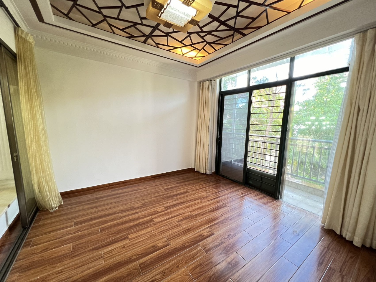 浣香庭院  5室2厅3卫    12000.0元/月 浣香庭院  5室2厅3卫    12000.0元/月室内图