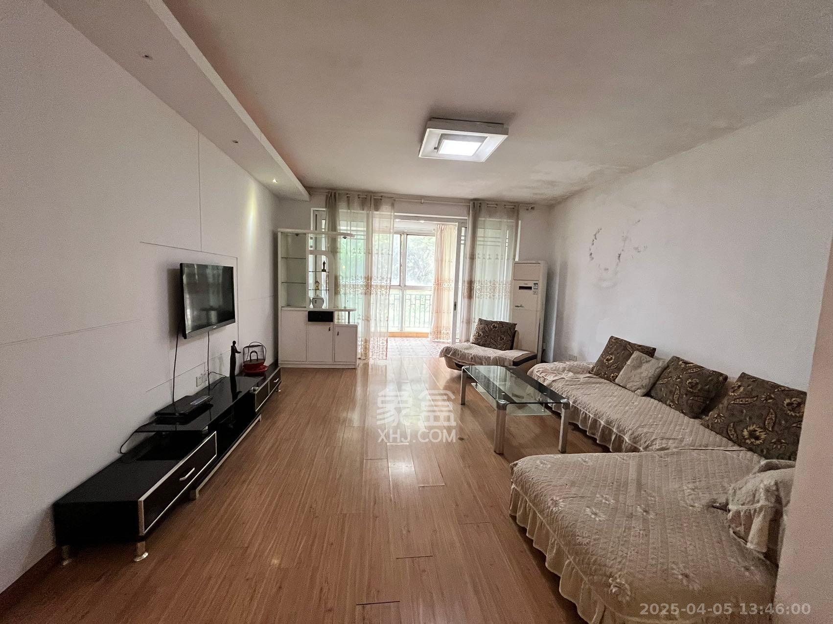 顺天黄金海岸  4室2厅2卫    3200.0元/月 顺天黄金海岸  4室2厅2卫    3200.0元/月室内图