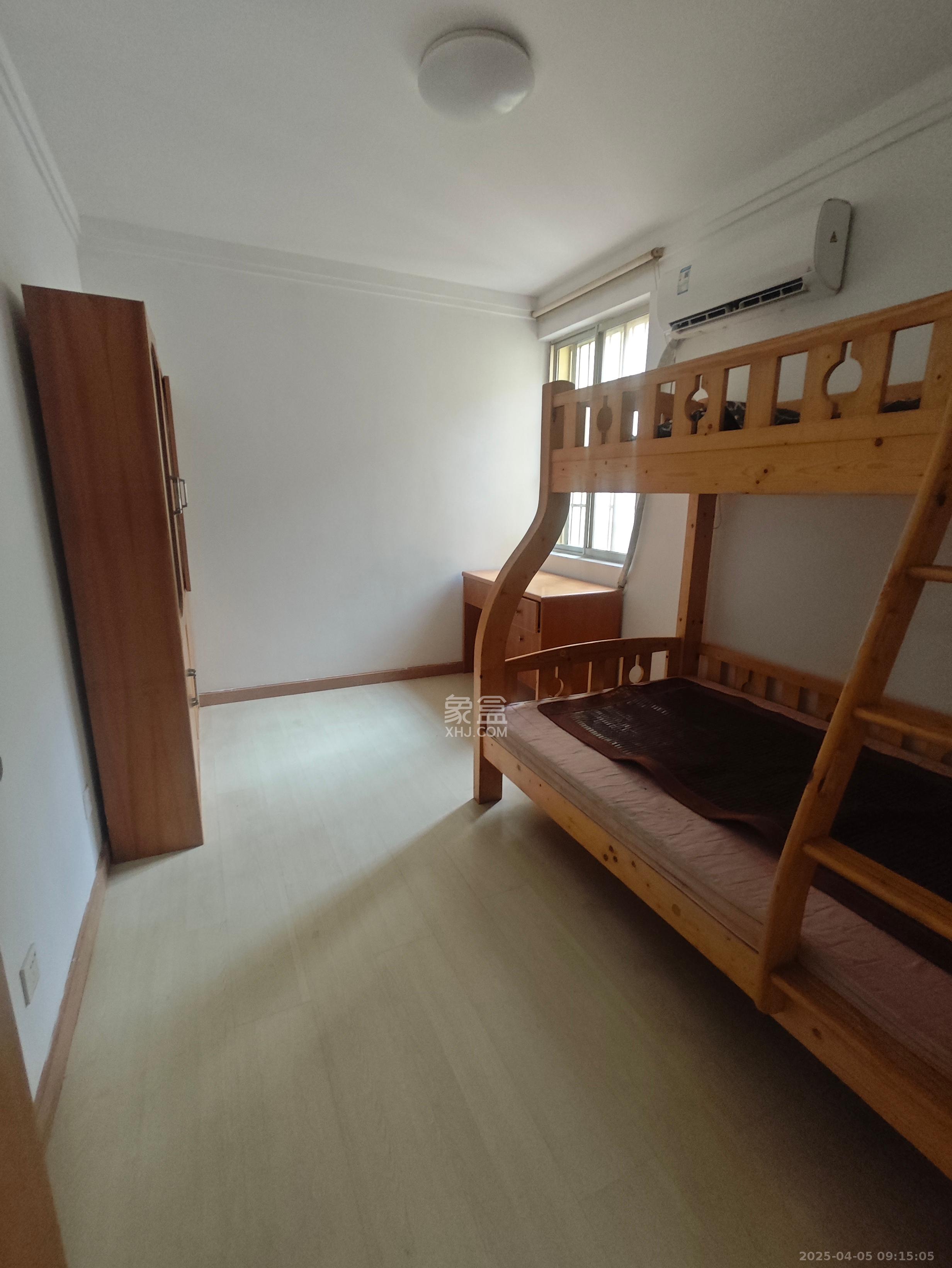 新星小区  3室2厅1卫   2400.00元/月室内图