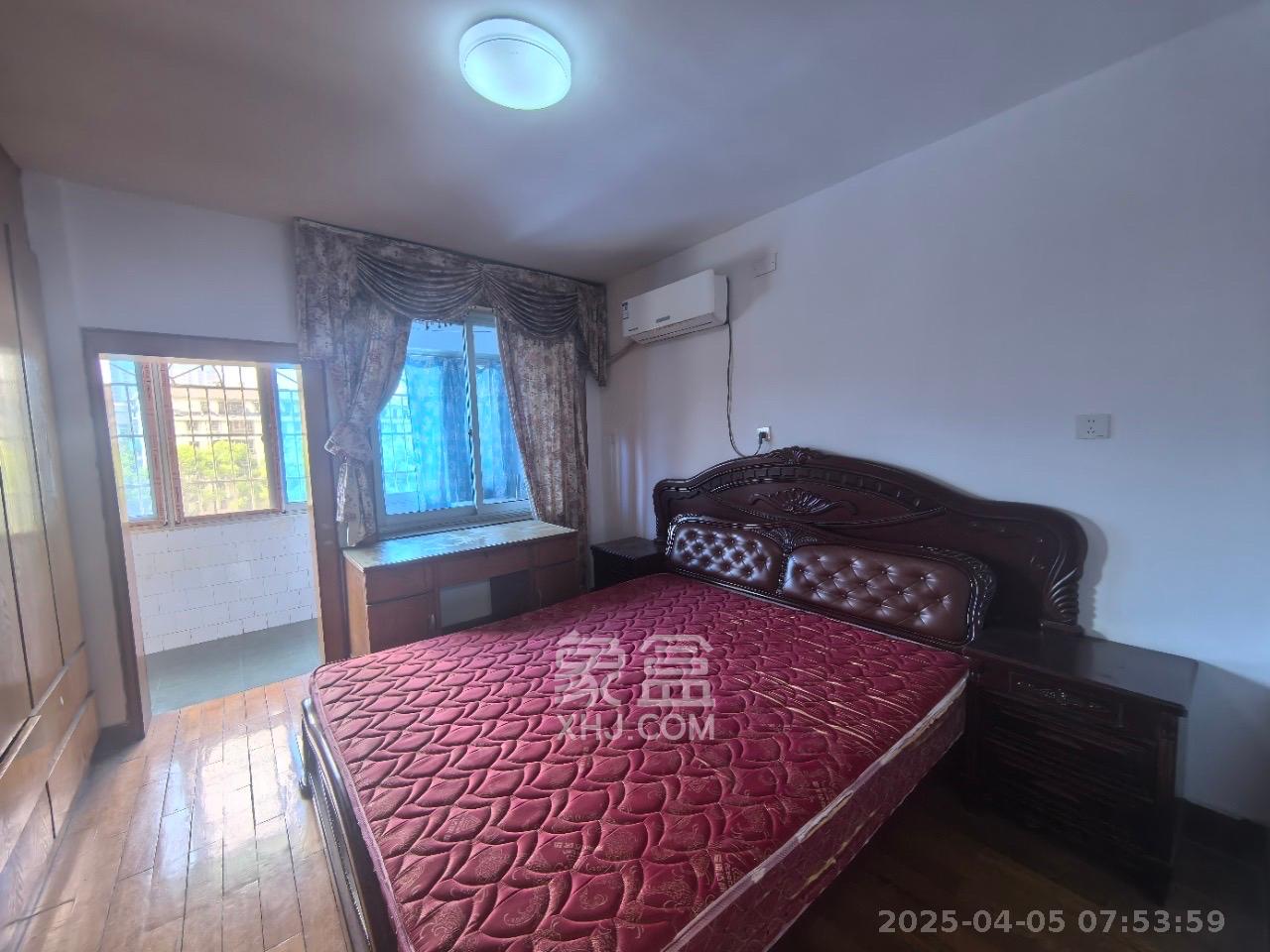 望岳村  3室2厅1卫   1900.00元/月室内图
